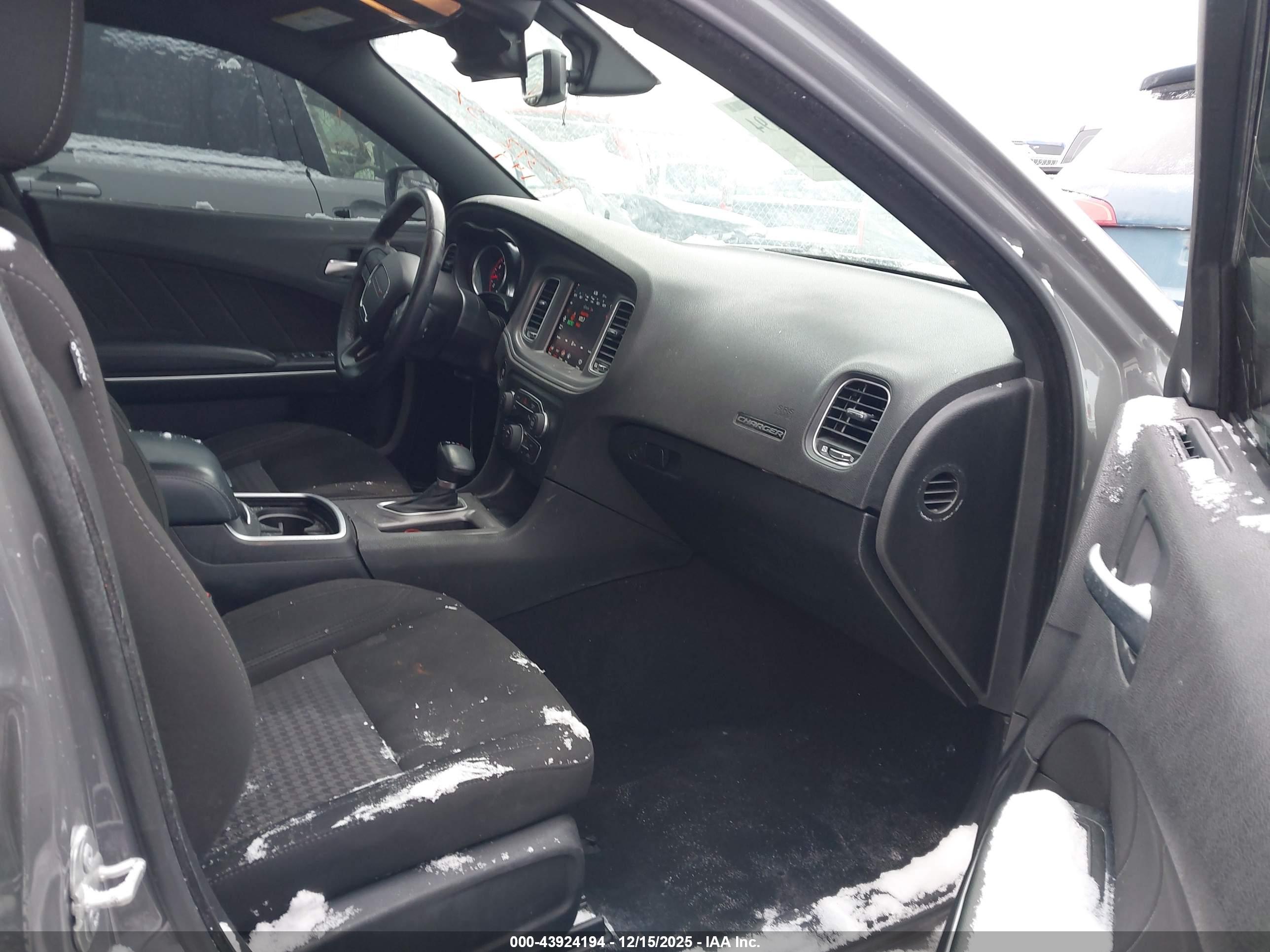 DODGE CHARGER image 5