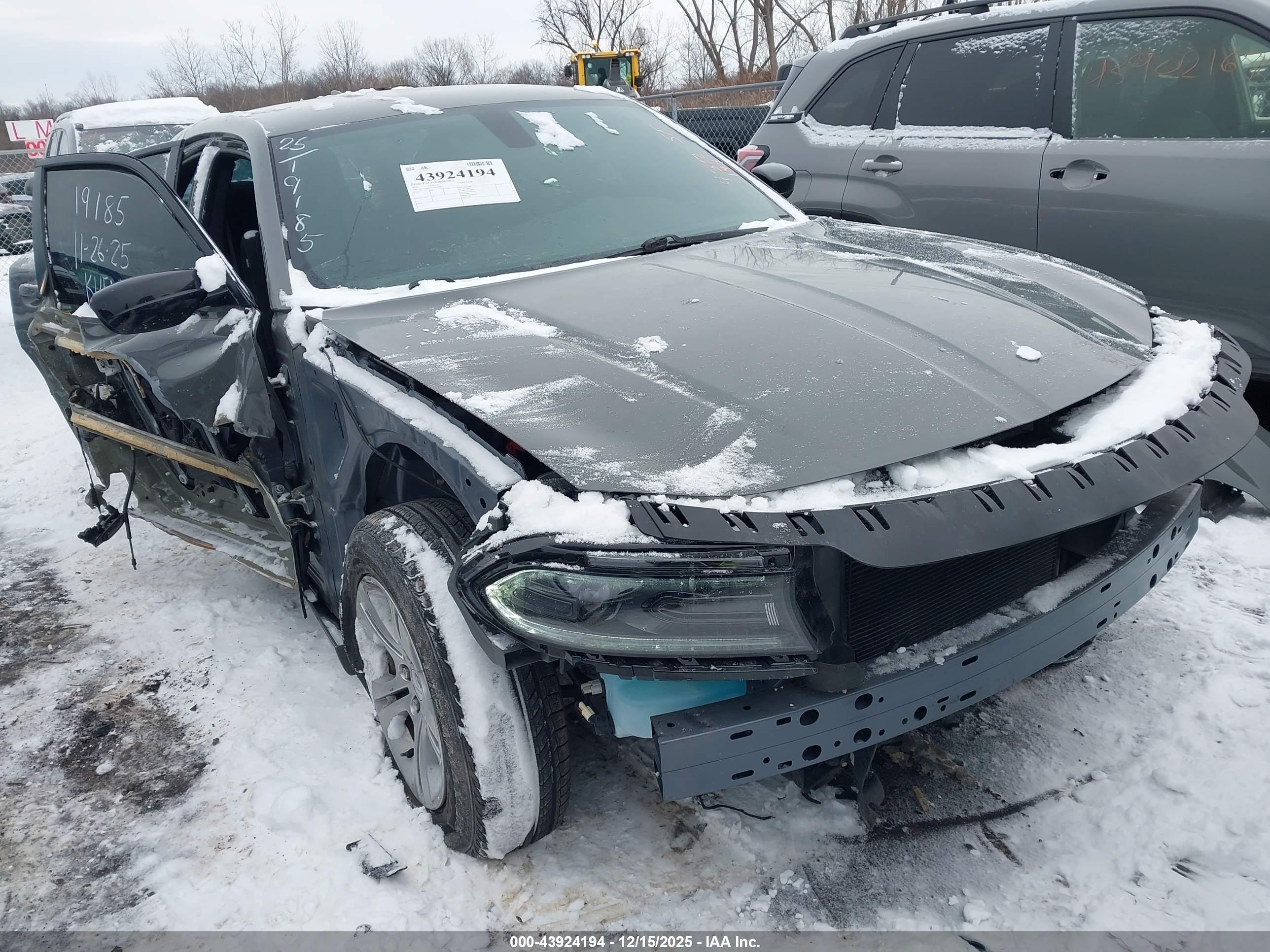 DODGE CHARGER image 6