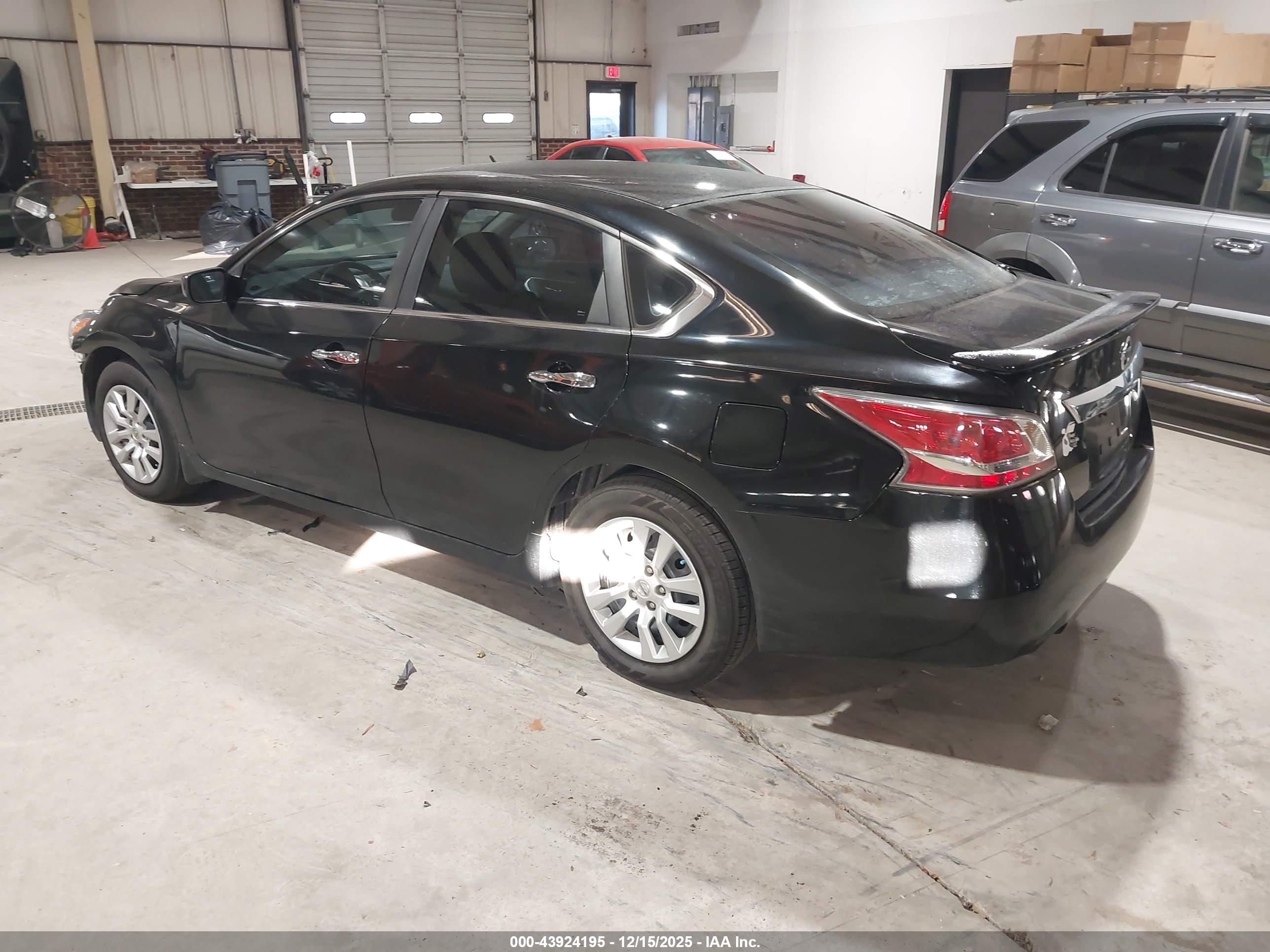 NISSAN ALTIMA image 3