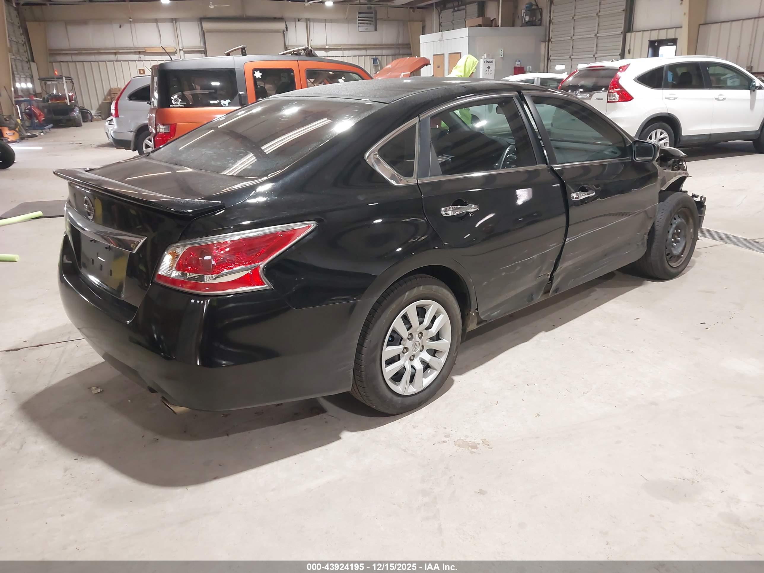NISSAN ALTIMA image 4