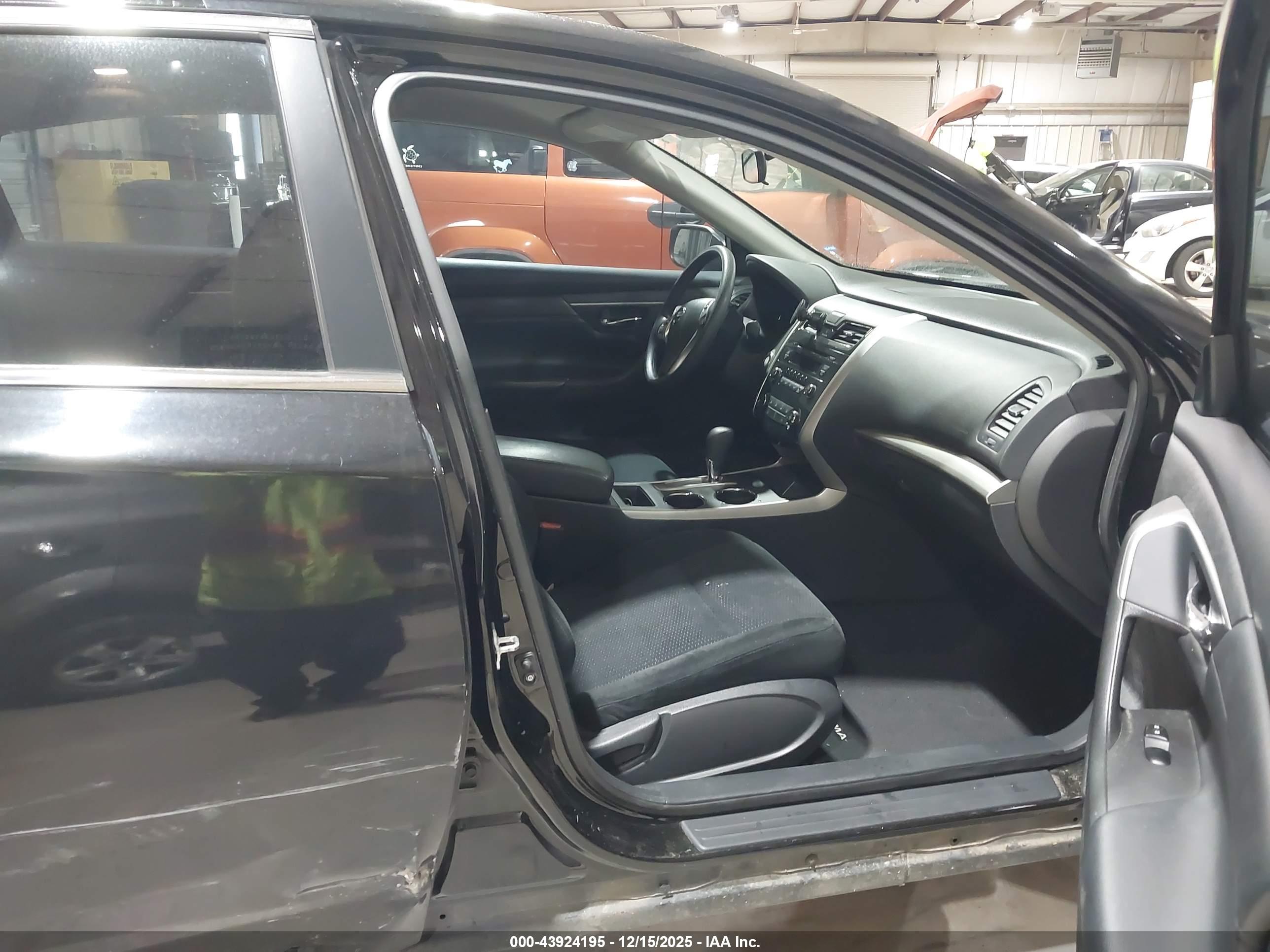 NISSAN ALTIMA image 5