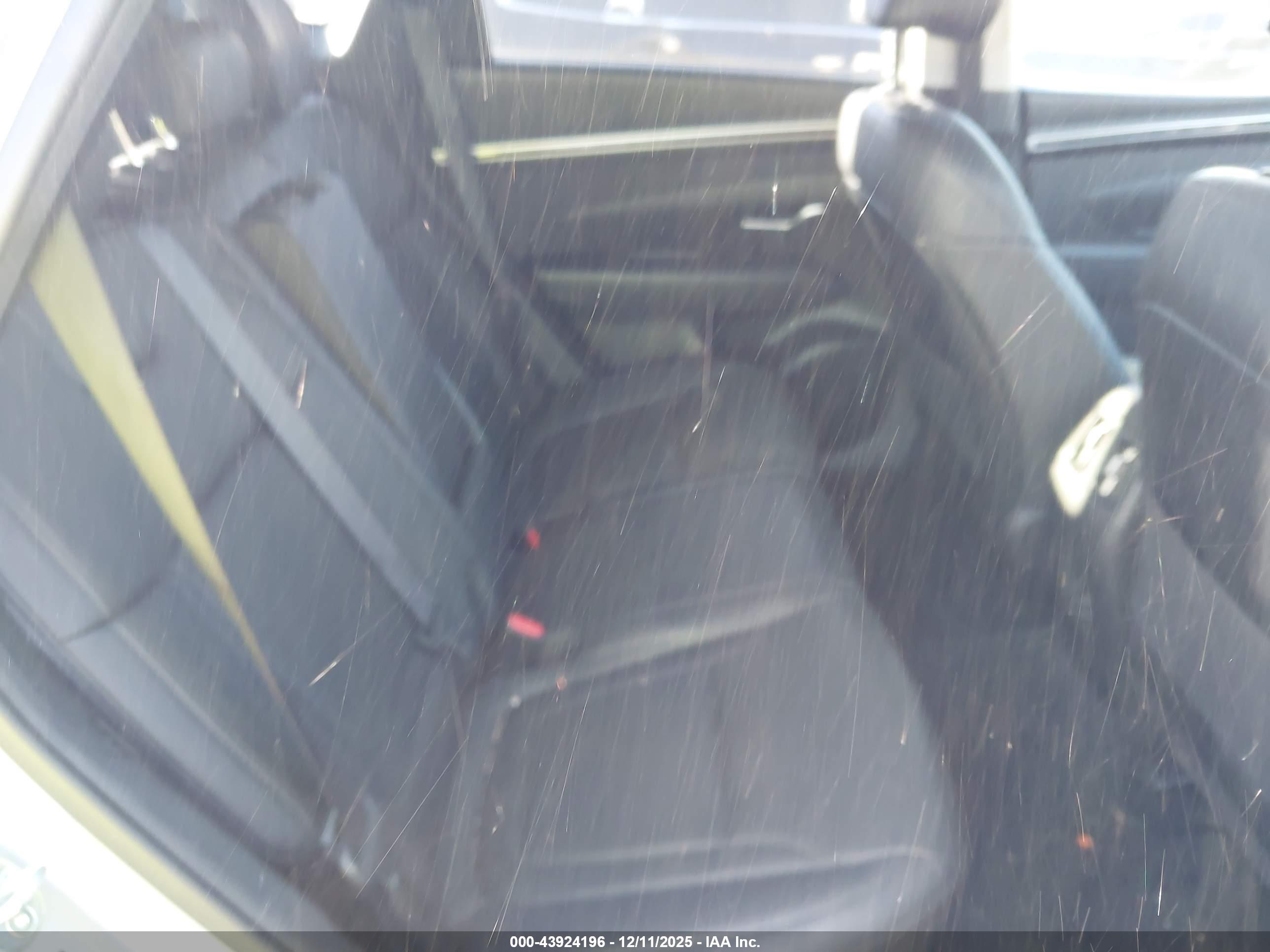 HYUNDAI TUCSON image 8