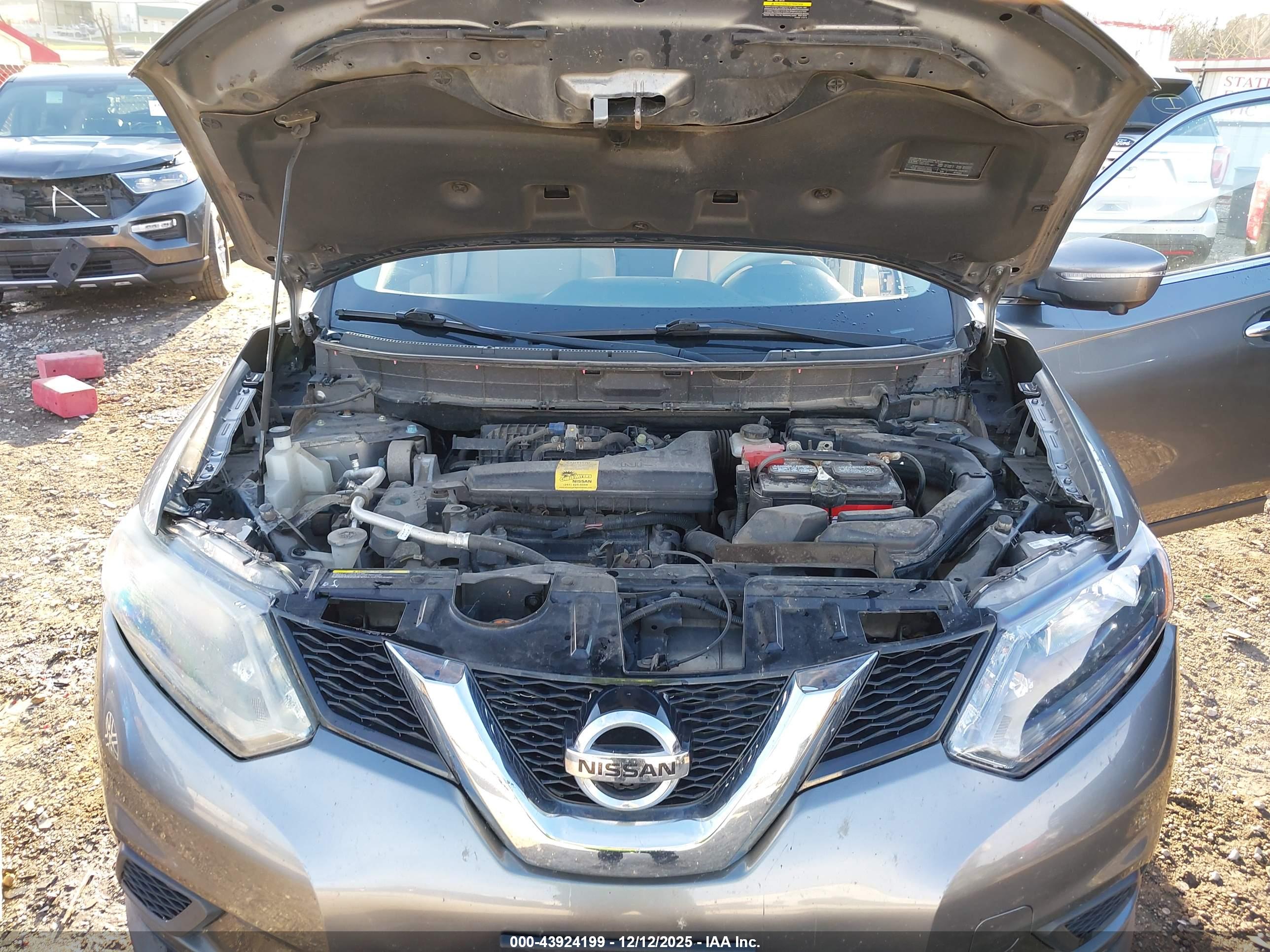 NISSAN ROGUE image 10