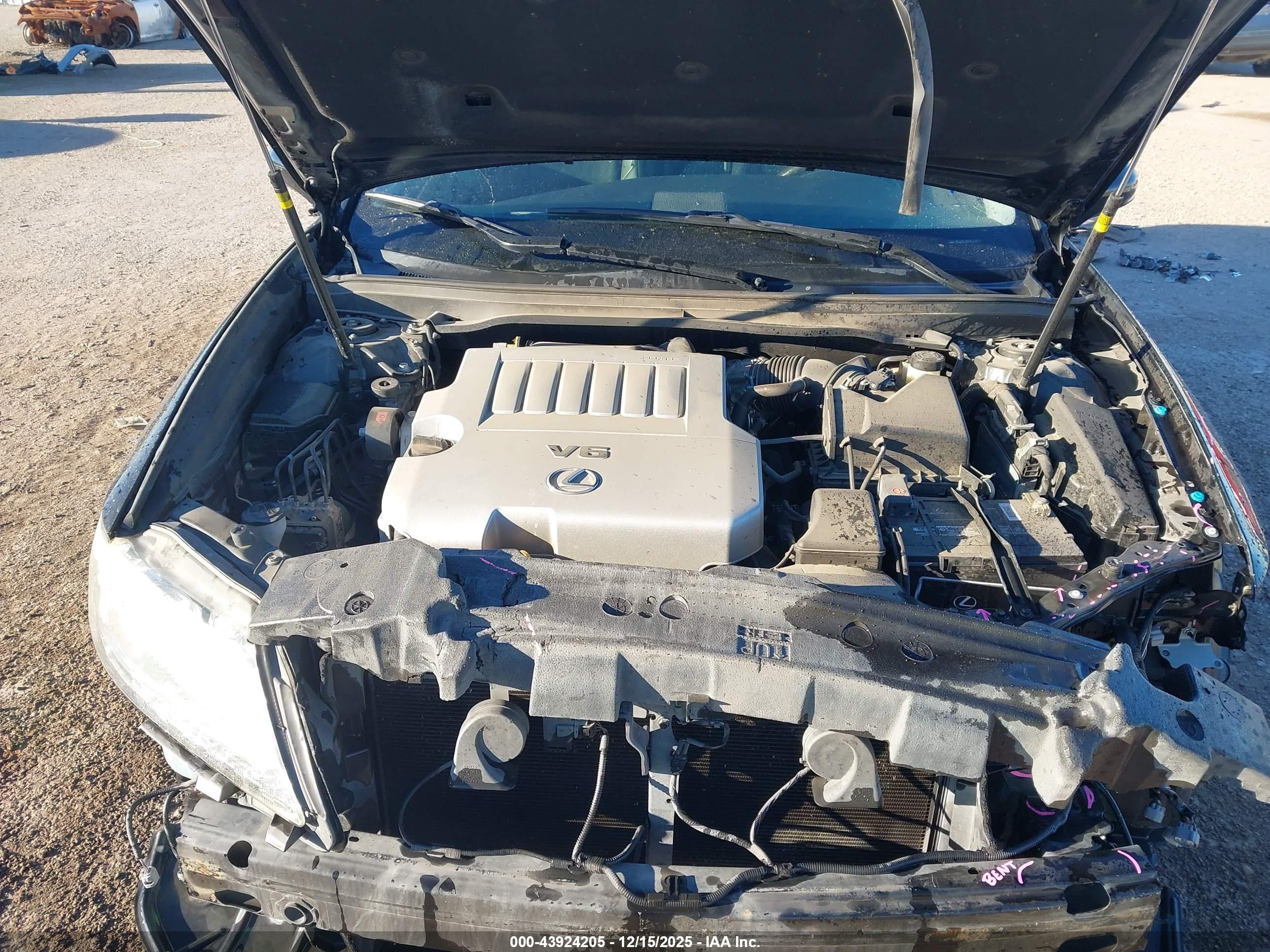 LEXUS ES image 10