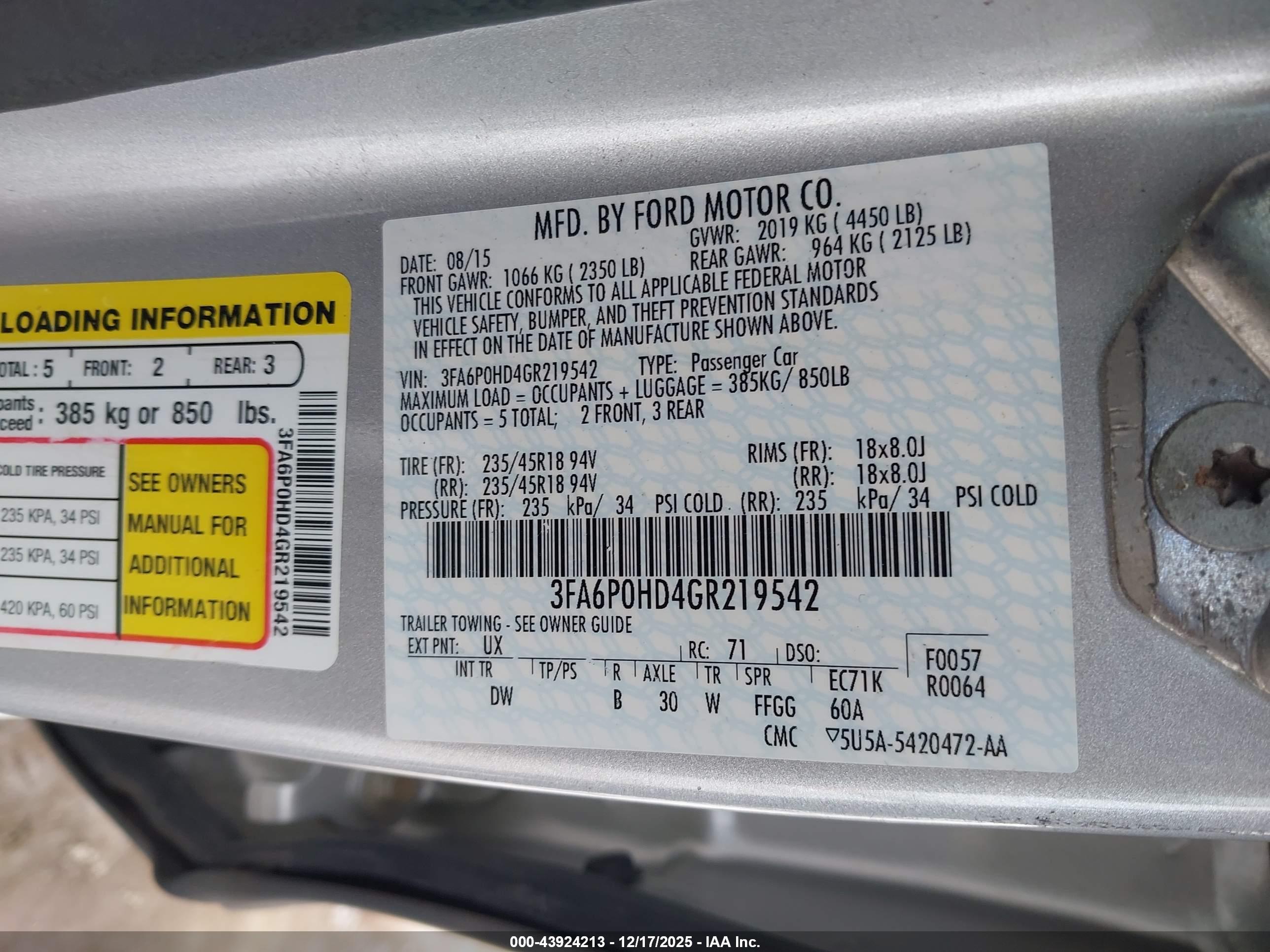 FORD FUSION image 9