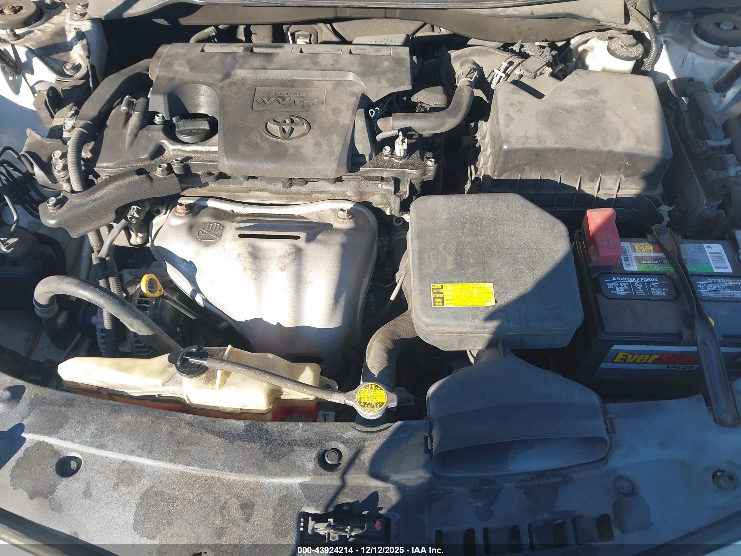 TOYOTA CAMRY image 10