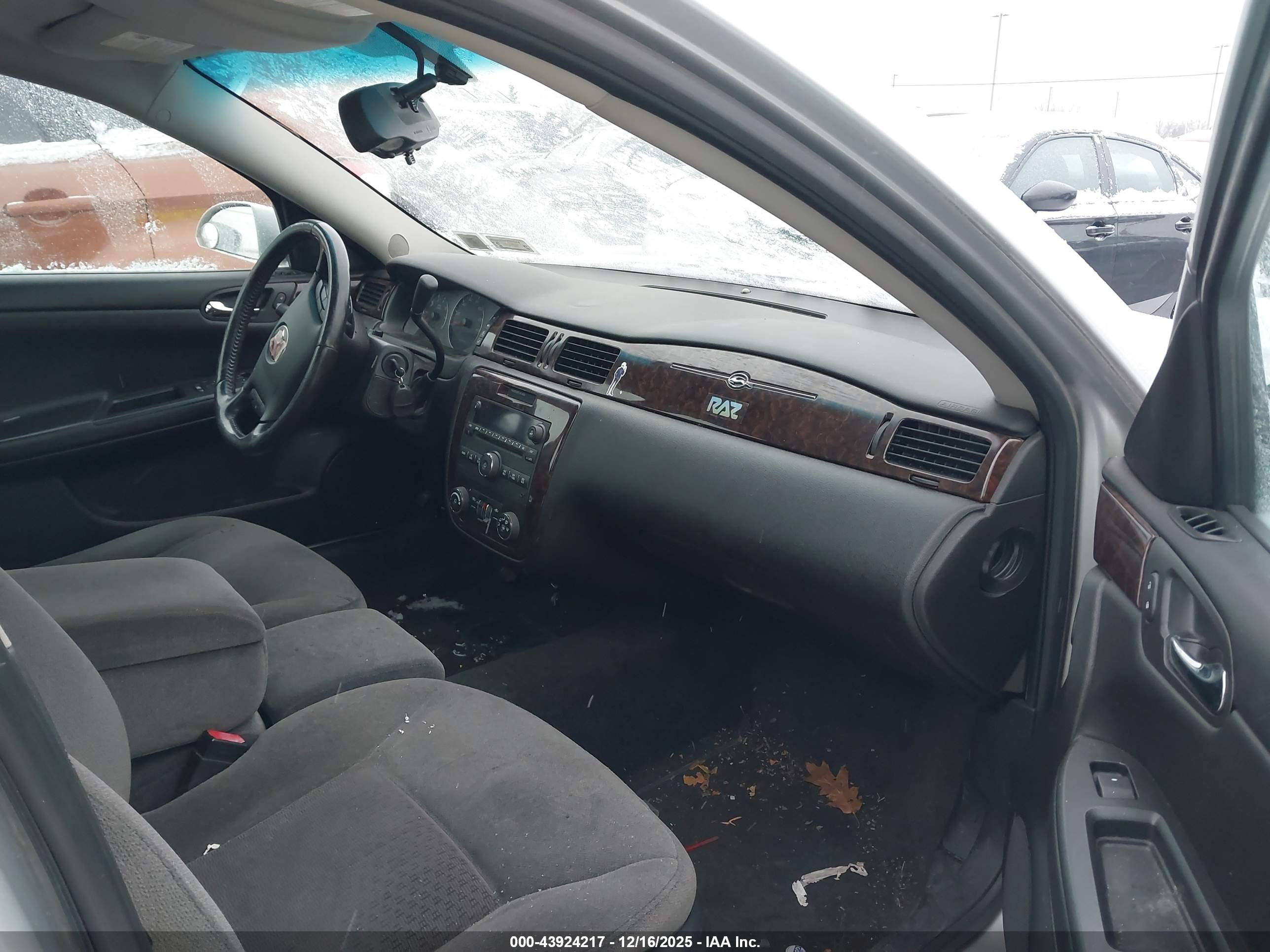 CHEVROLET IMPALA image 5