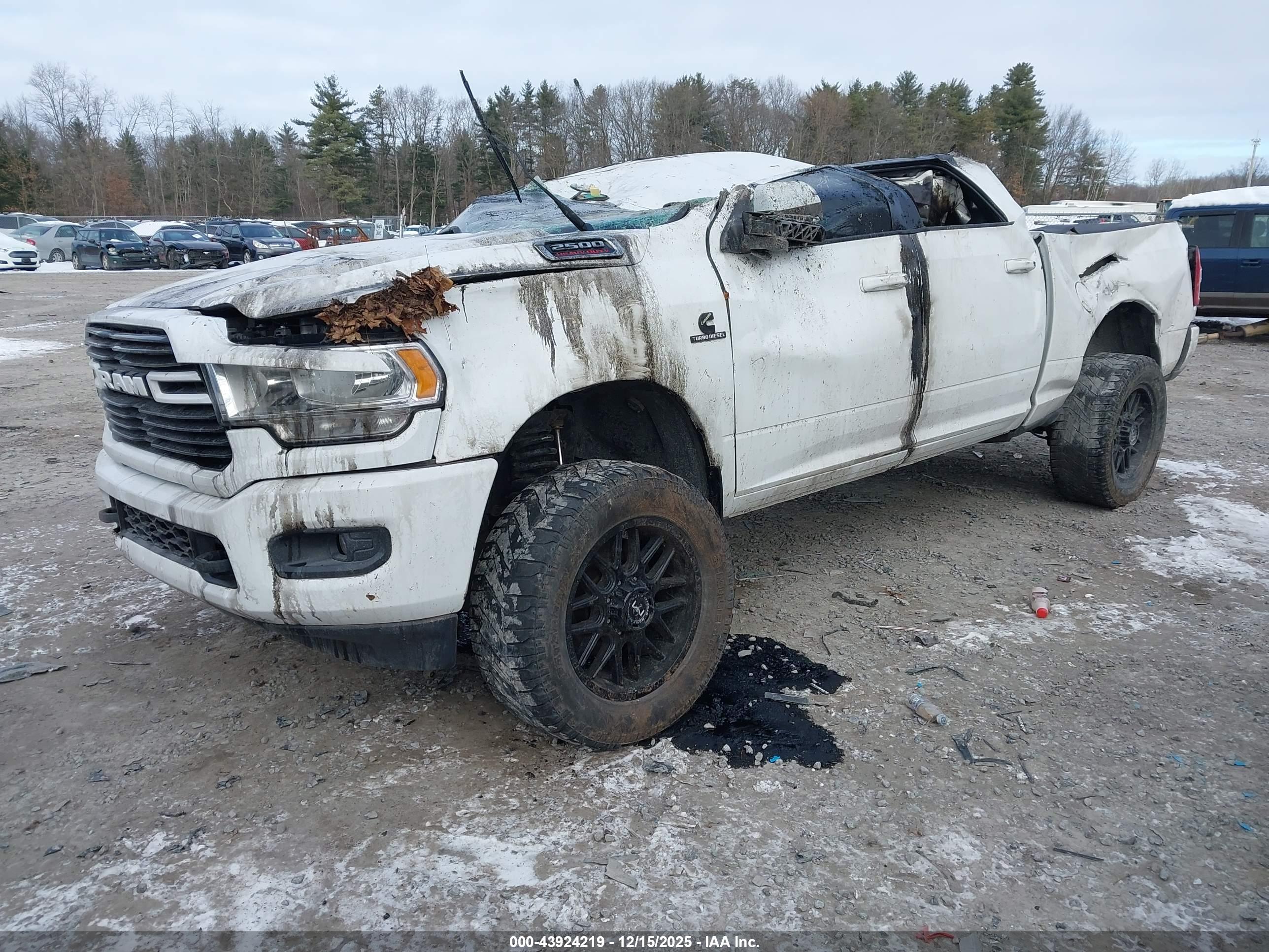 RAM 2500 image 2