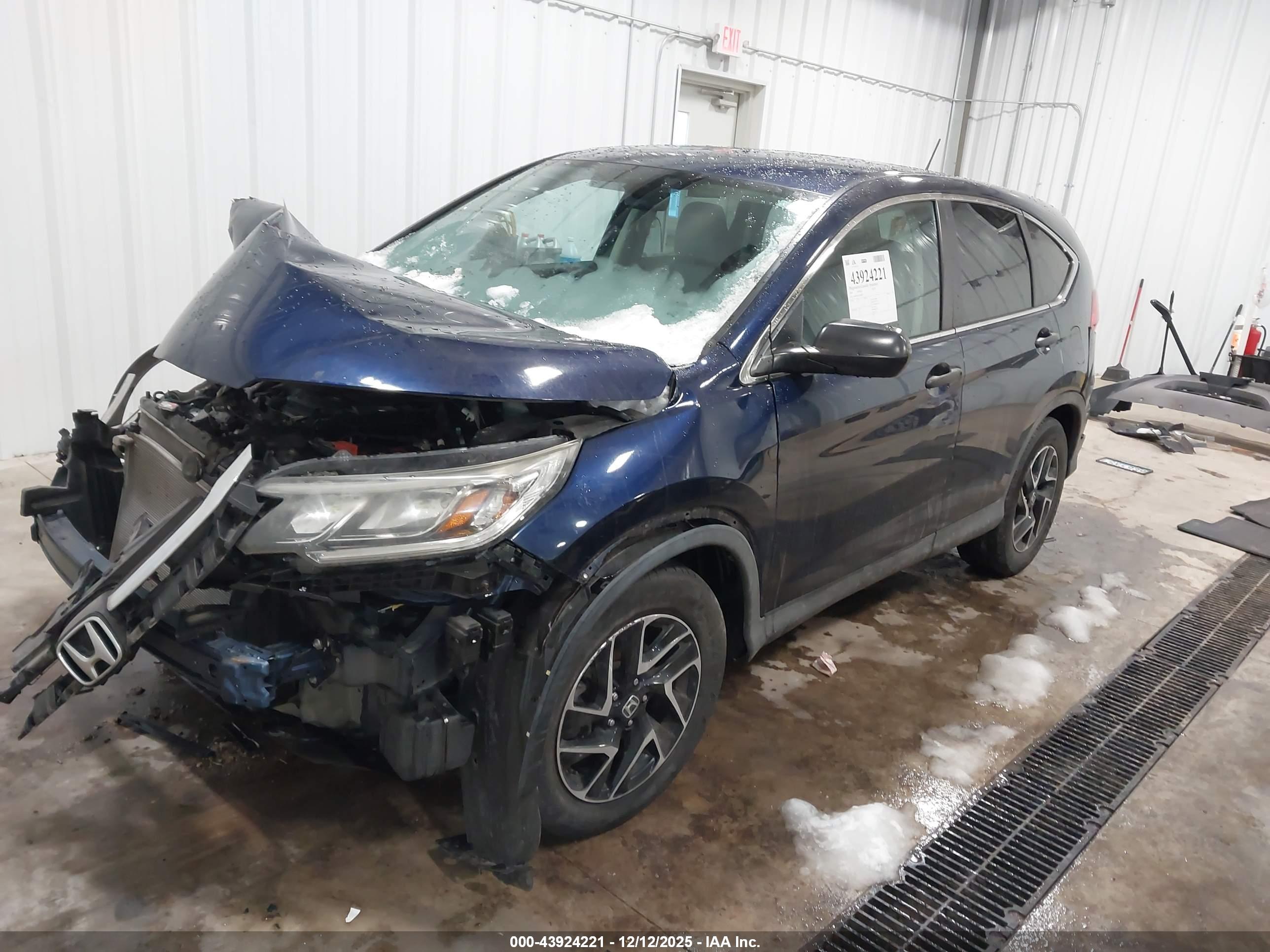 HONDA CR-V image 2