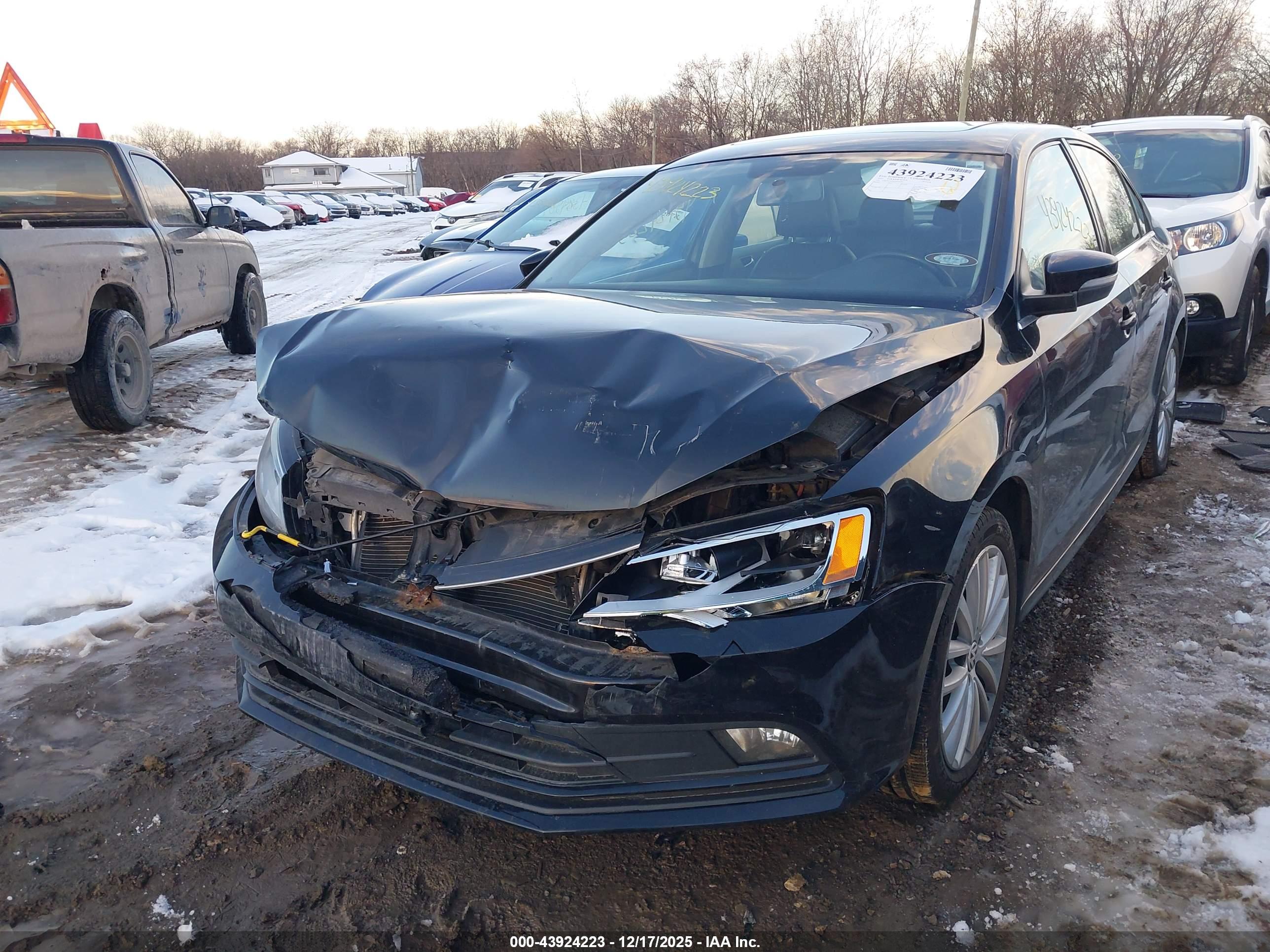 VOLKSWAGEN JETTA image 6