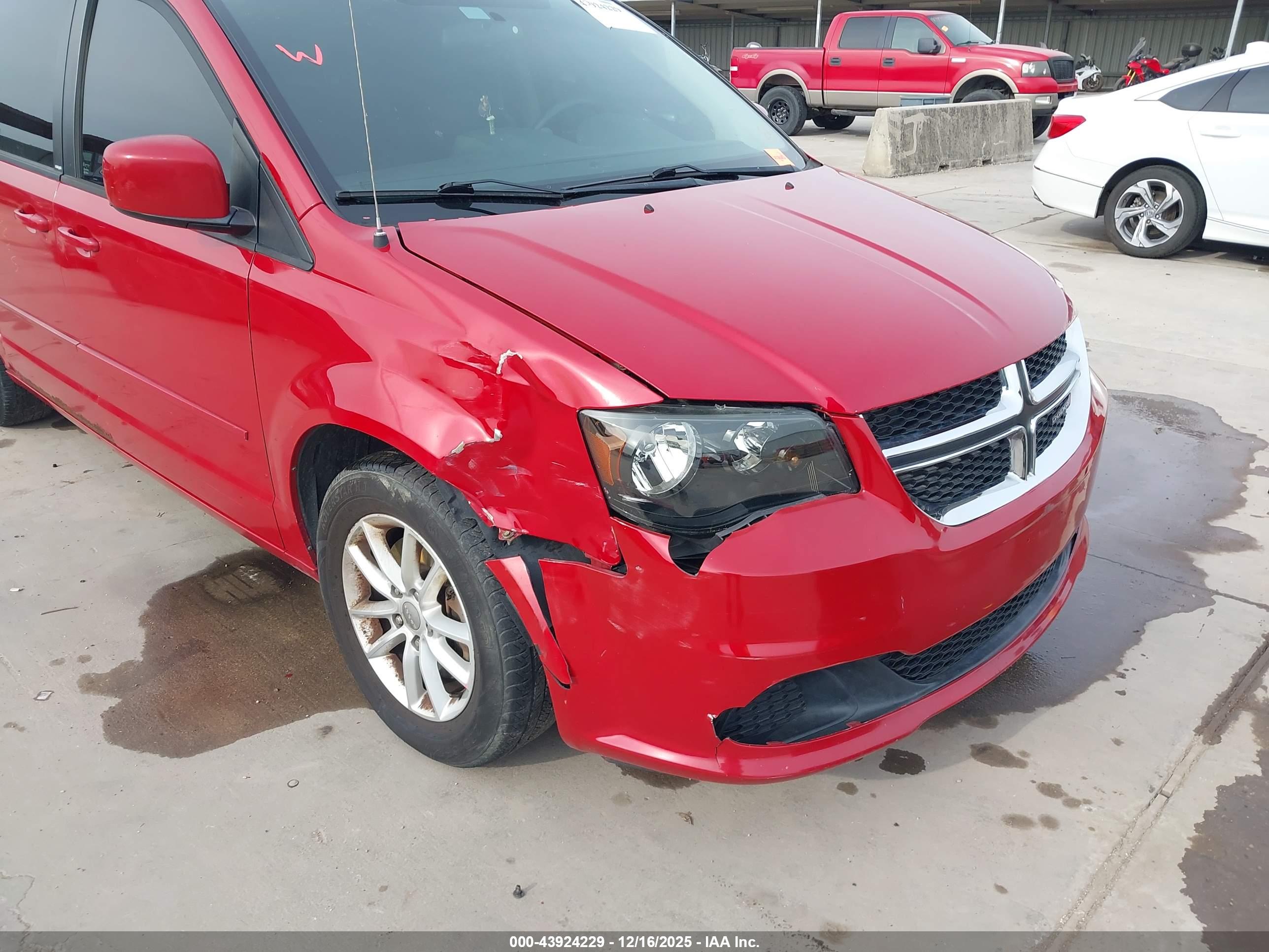 DODGE GRAND image 6