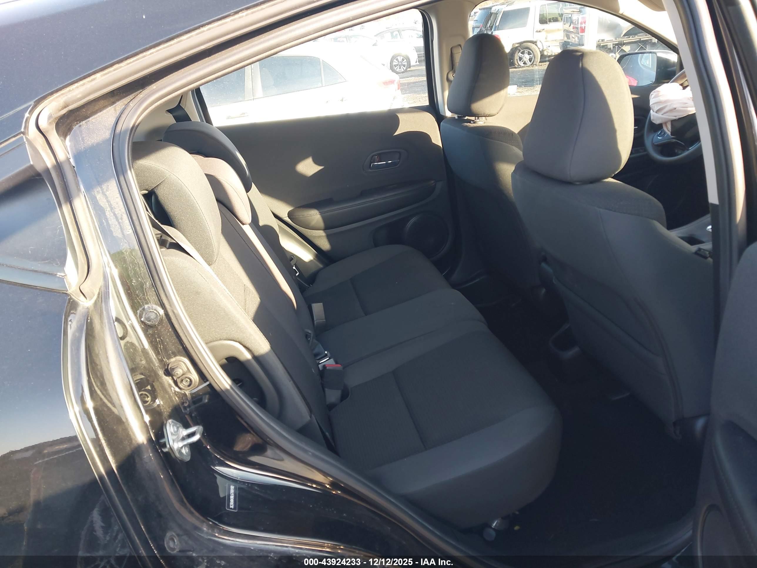 HONDA HR-V image 8