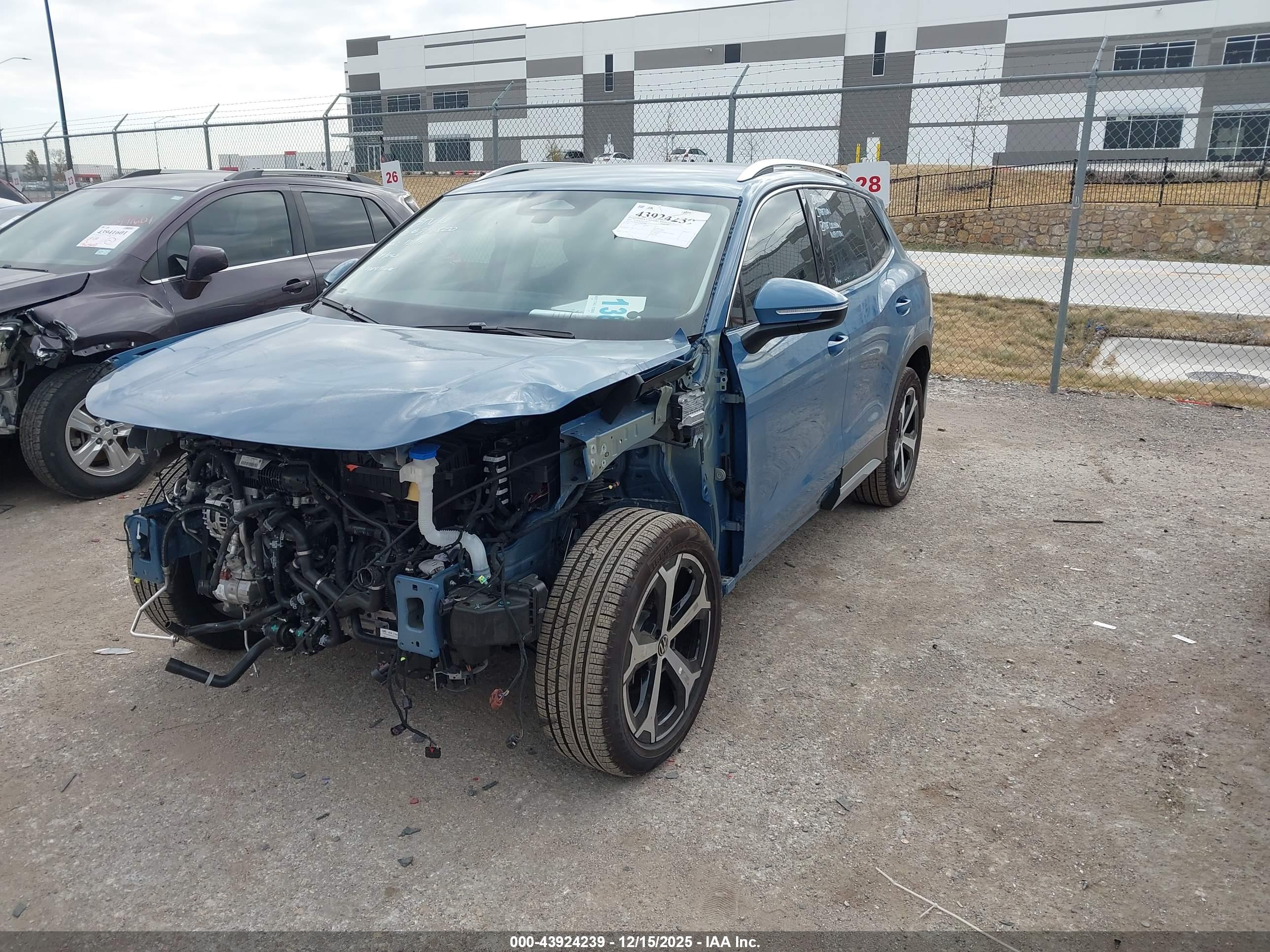 VOLKSWAGEN TIGUAN image 2