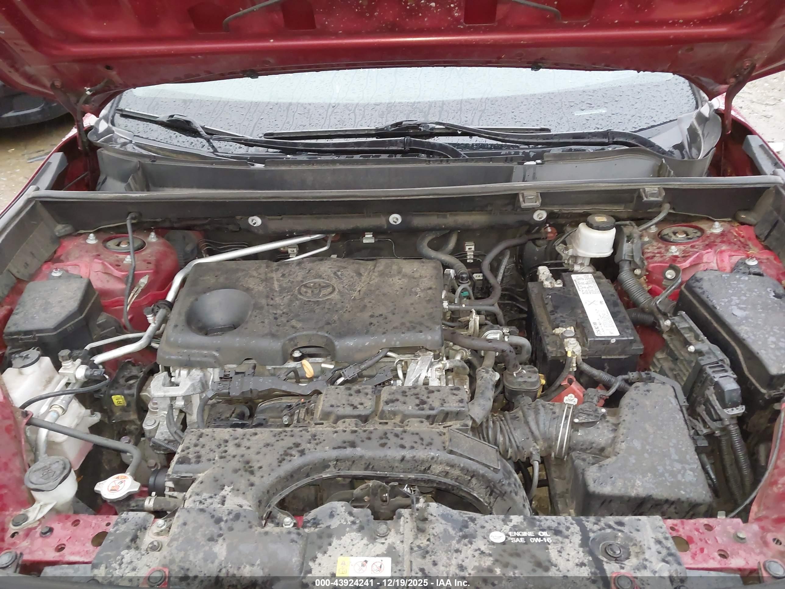 TOYOTA RAV4 image 10