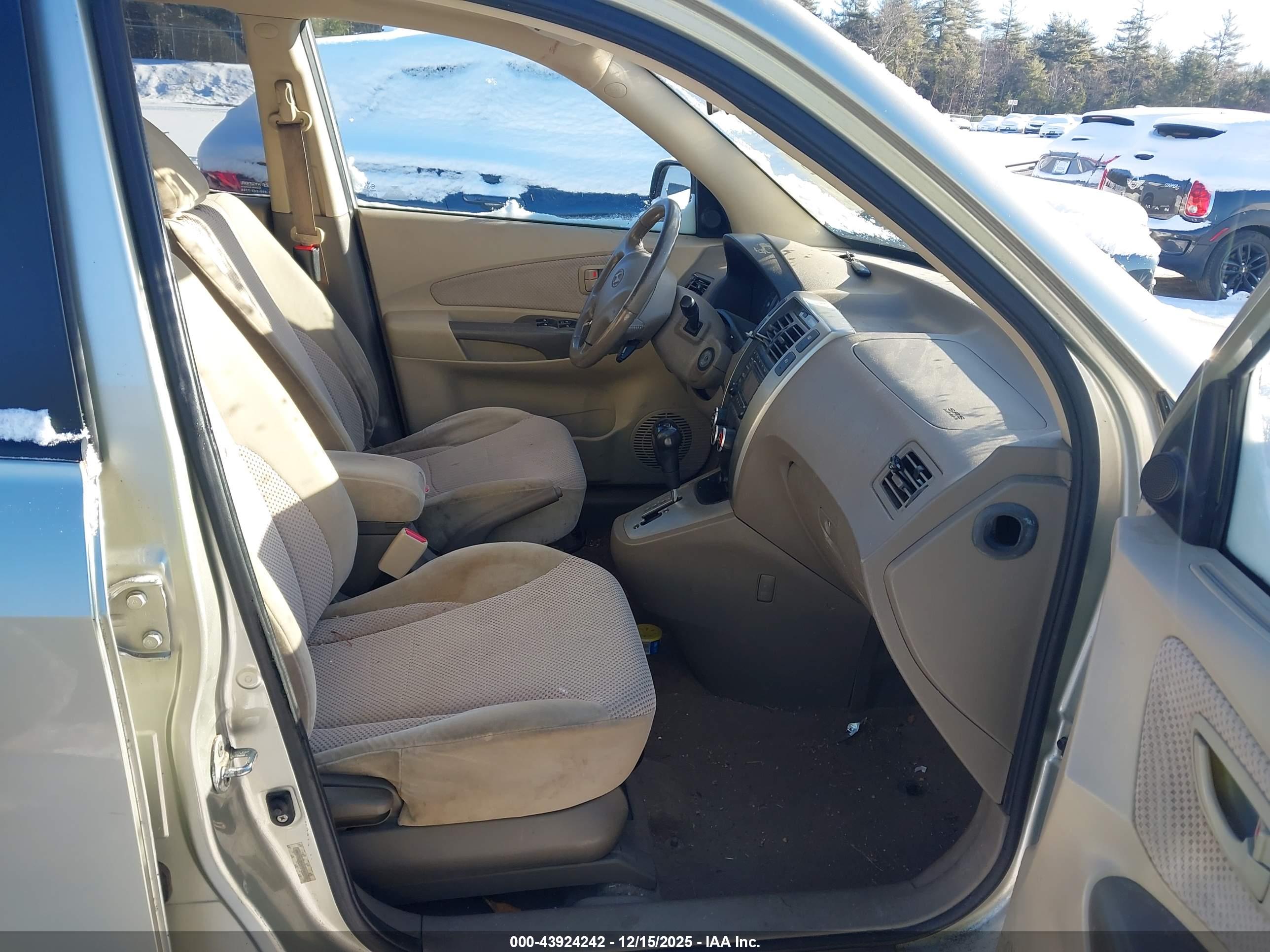 HYUNDAI TUCSON image 5