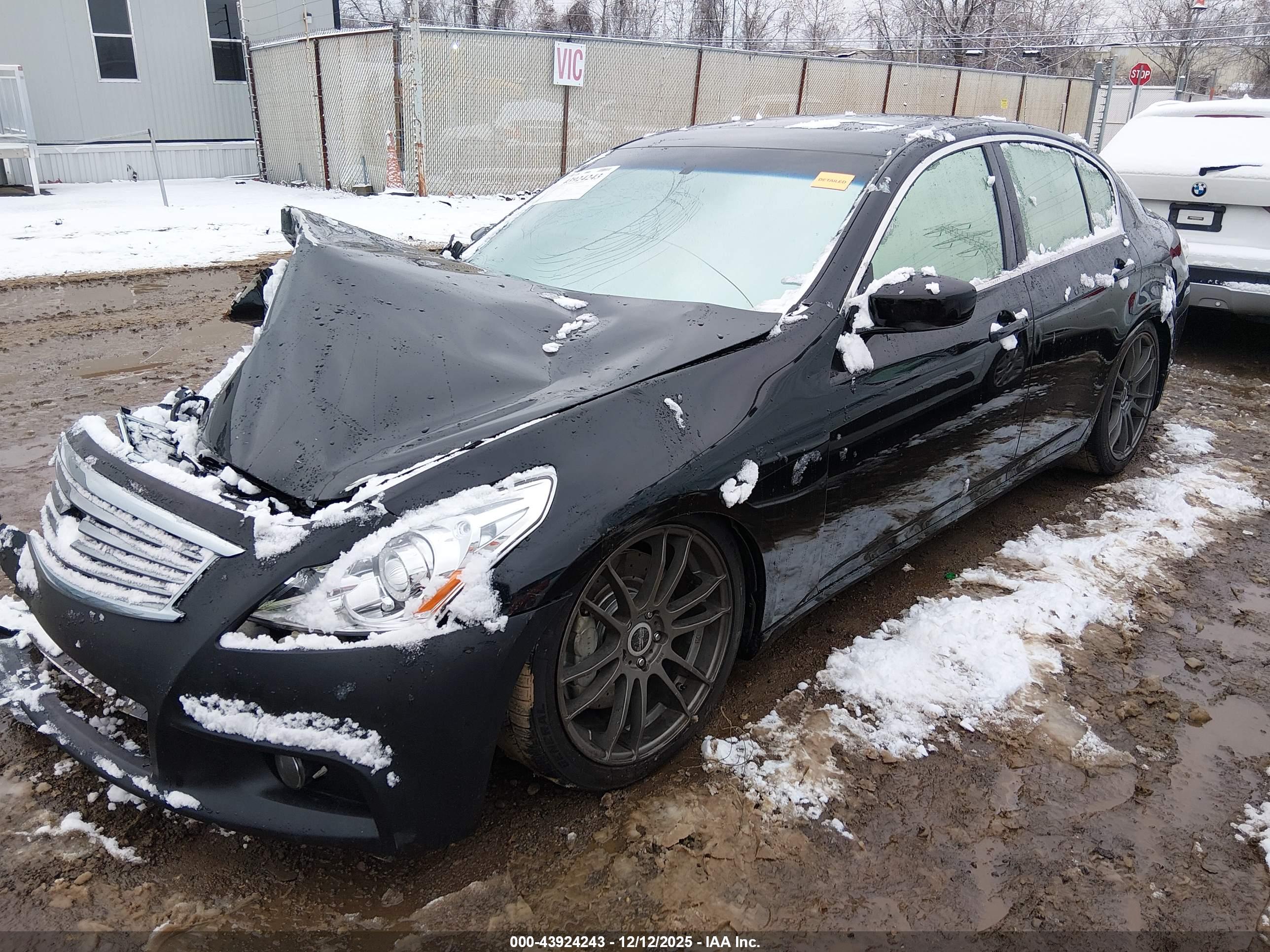 INFINITI G37X image 2