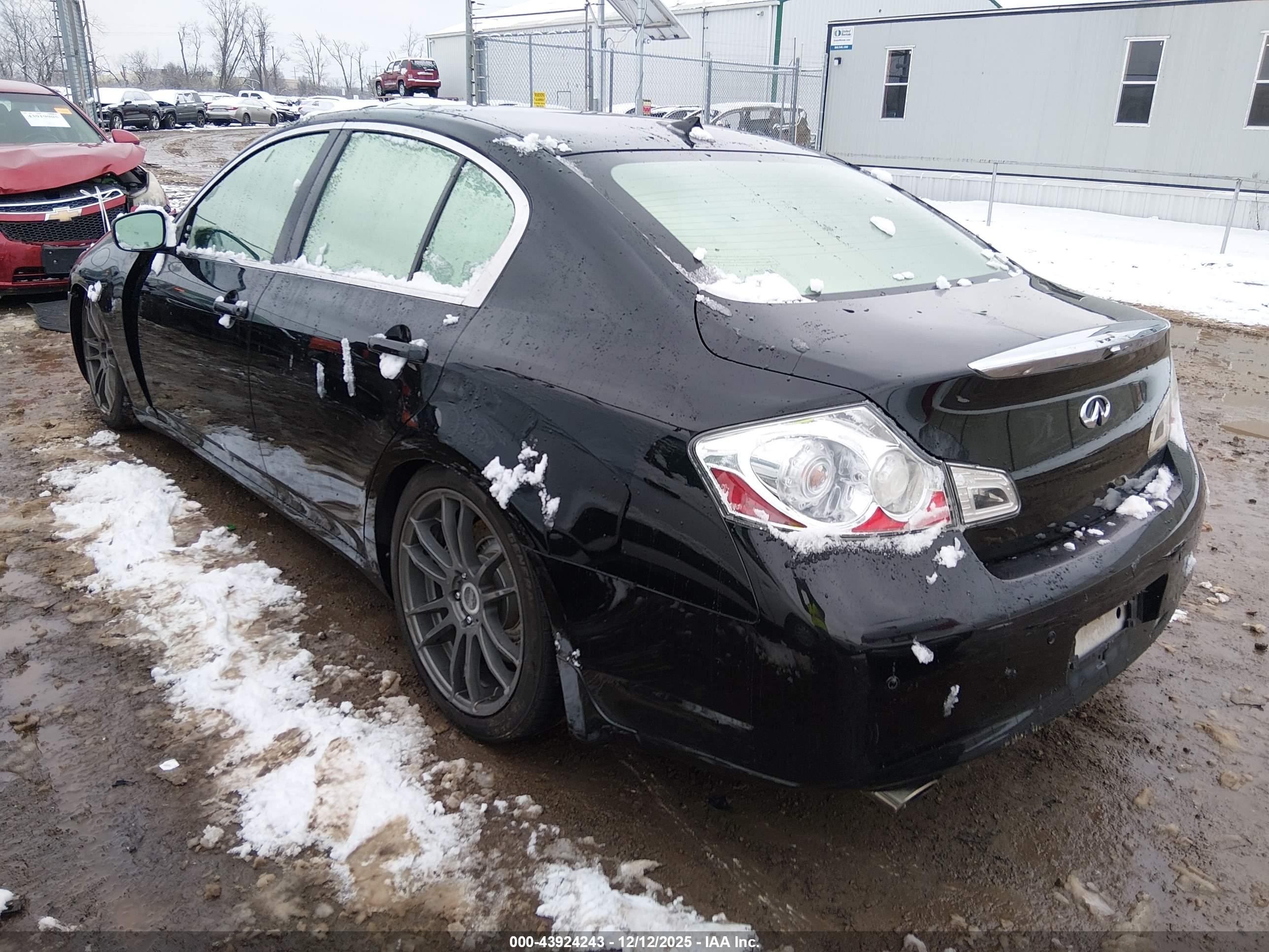 INFINITI G37X image 3