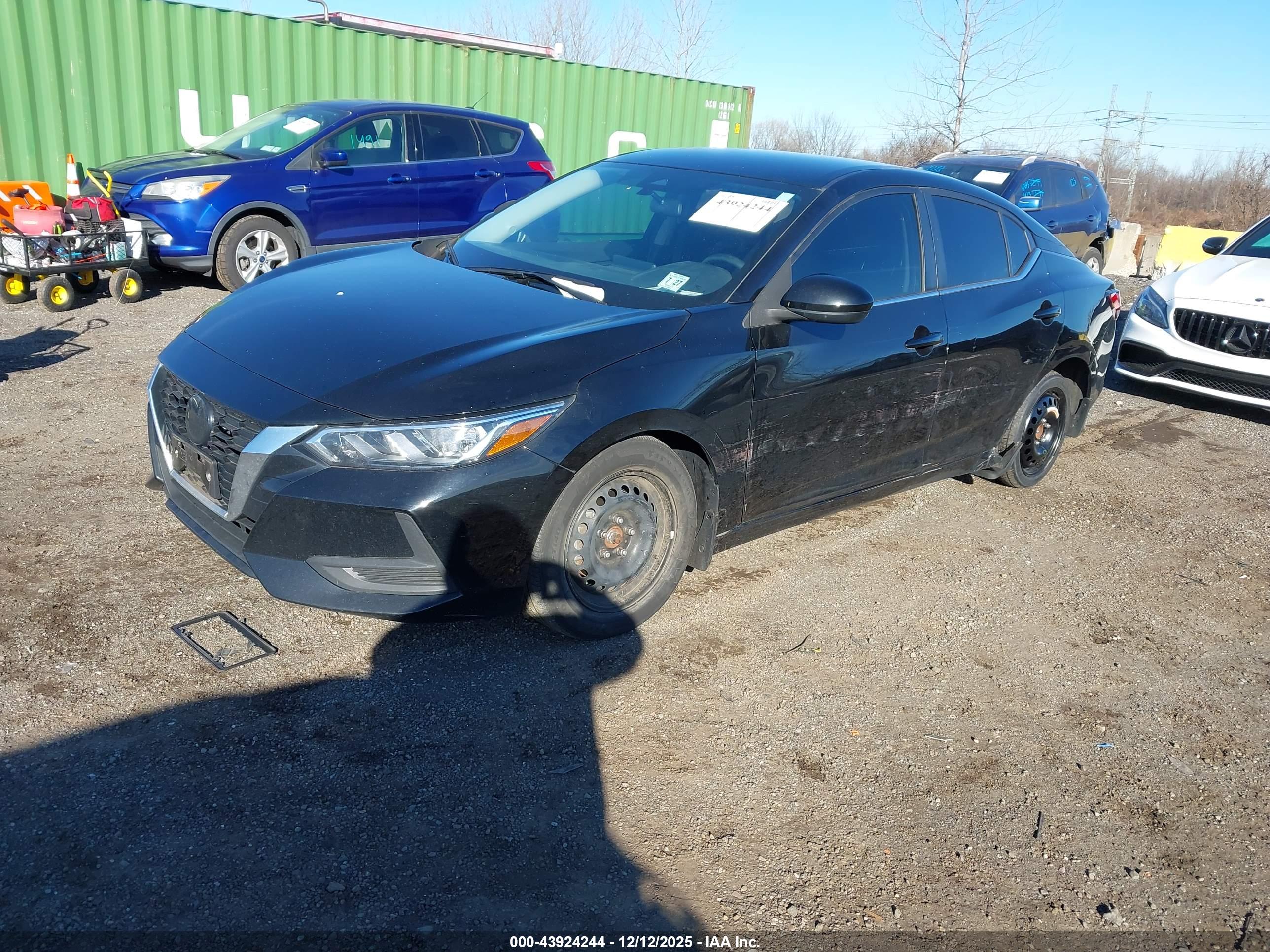 NISSAN SENTRA image 2