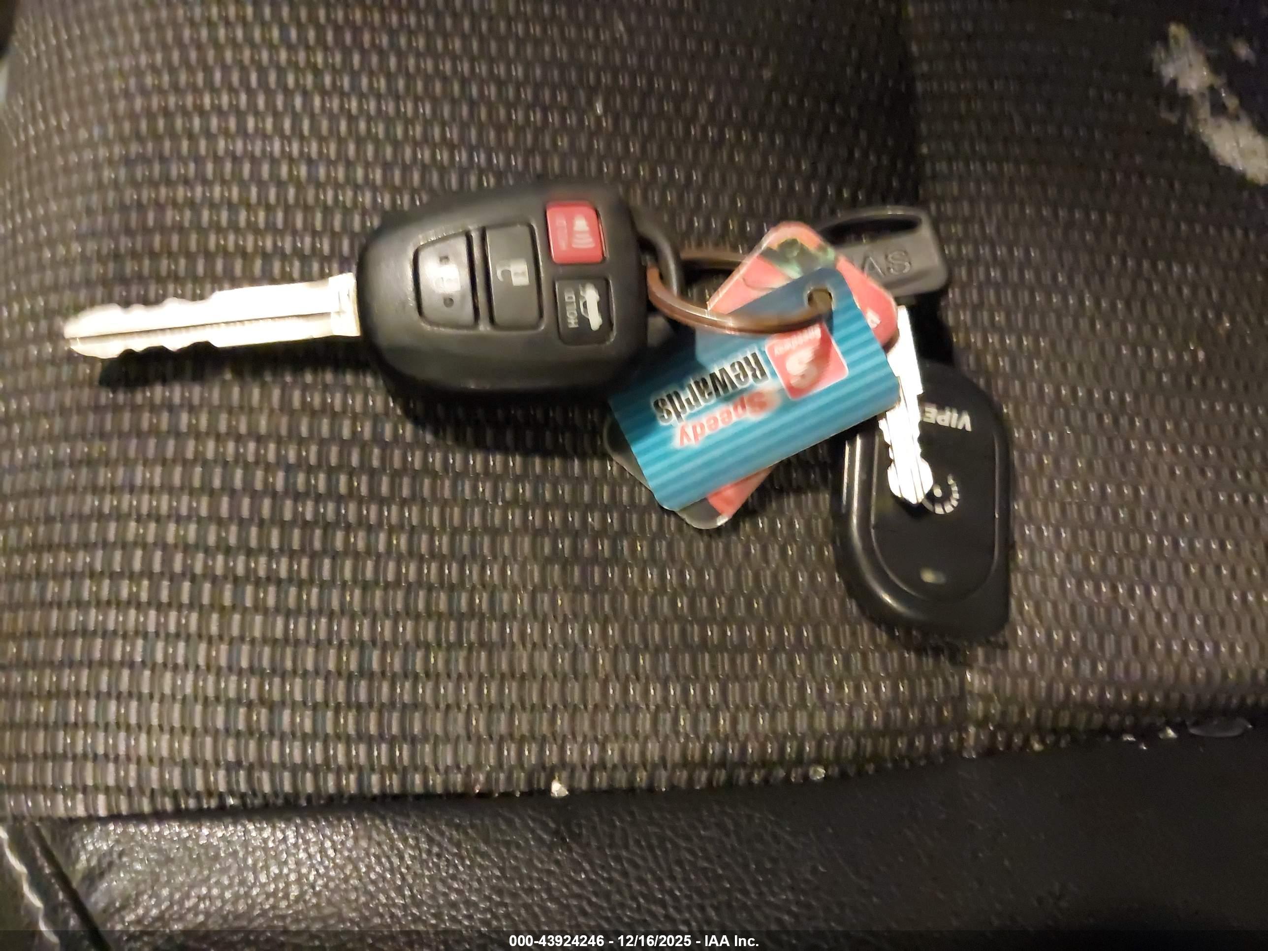 TOYOTA COROLLA image 11