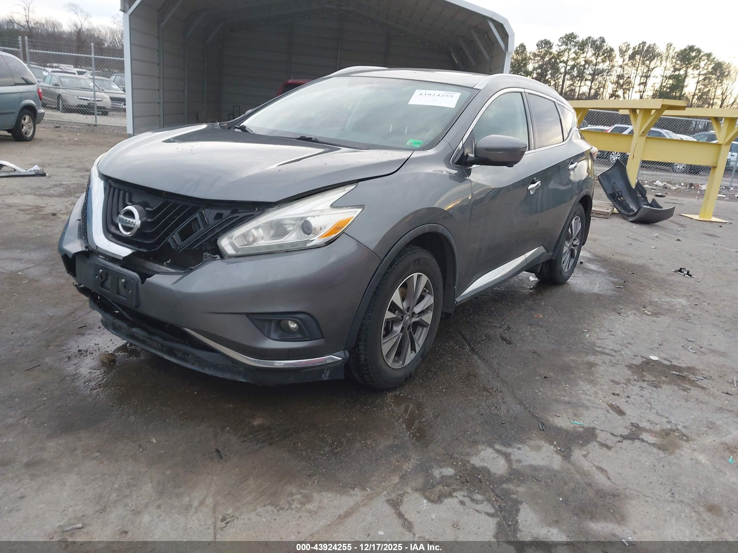 NISSAN MURANO image 2