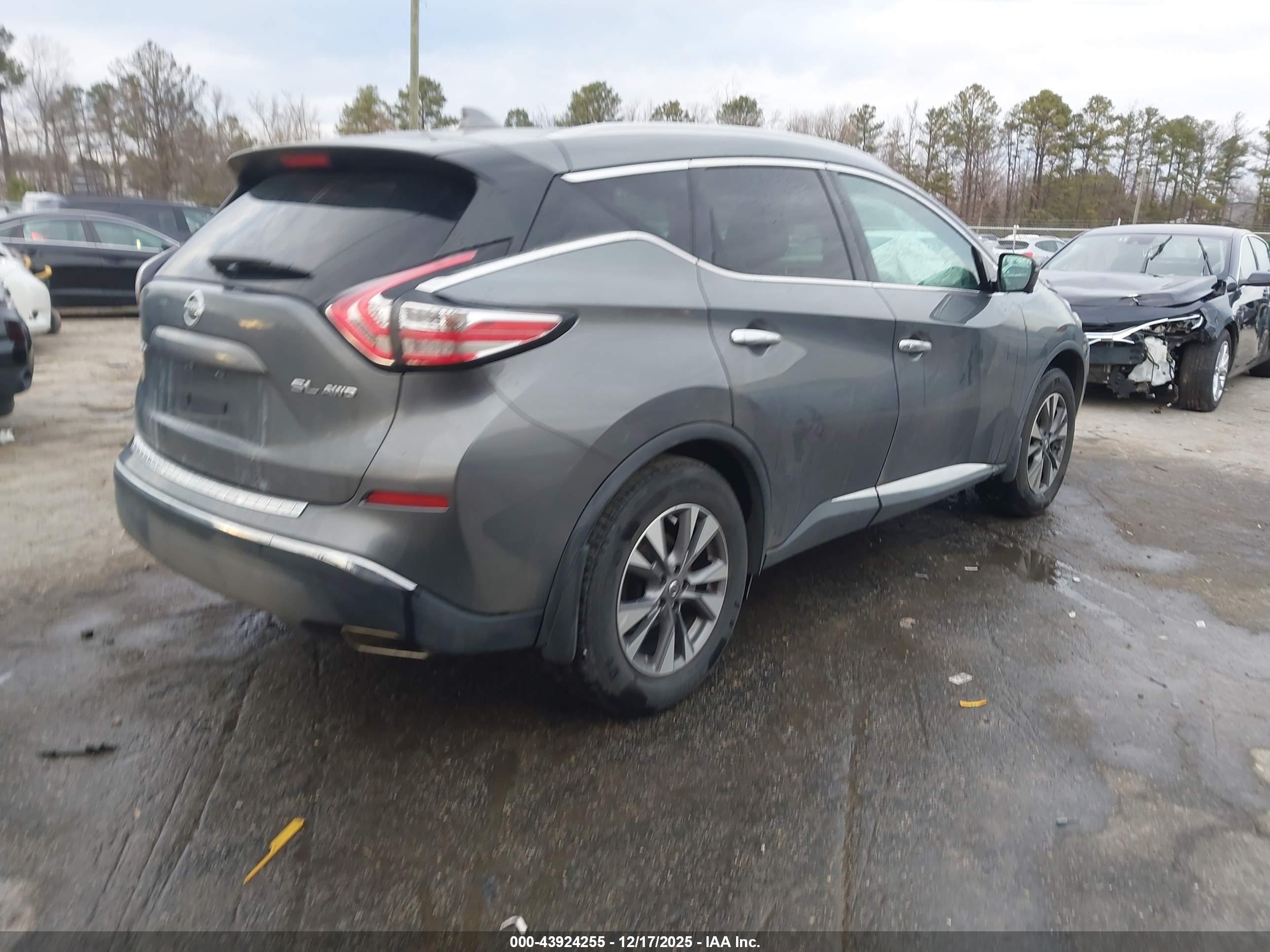 NISSAN MURANO image 4