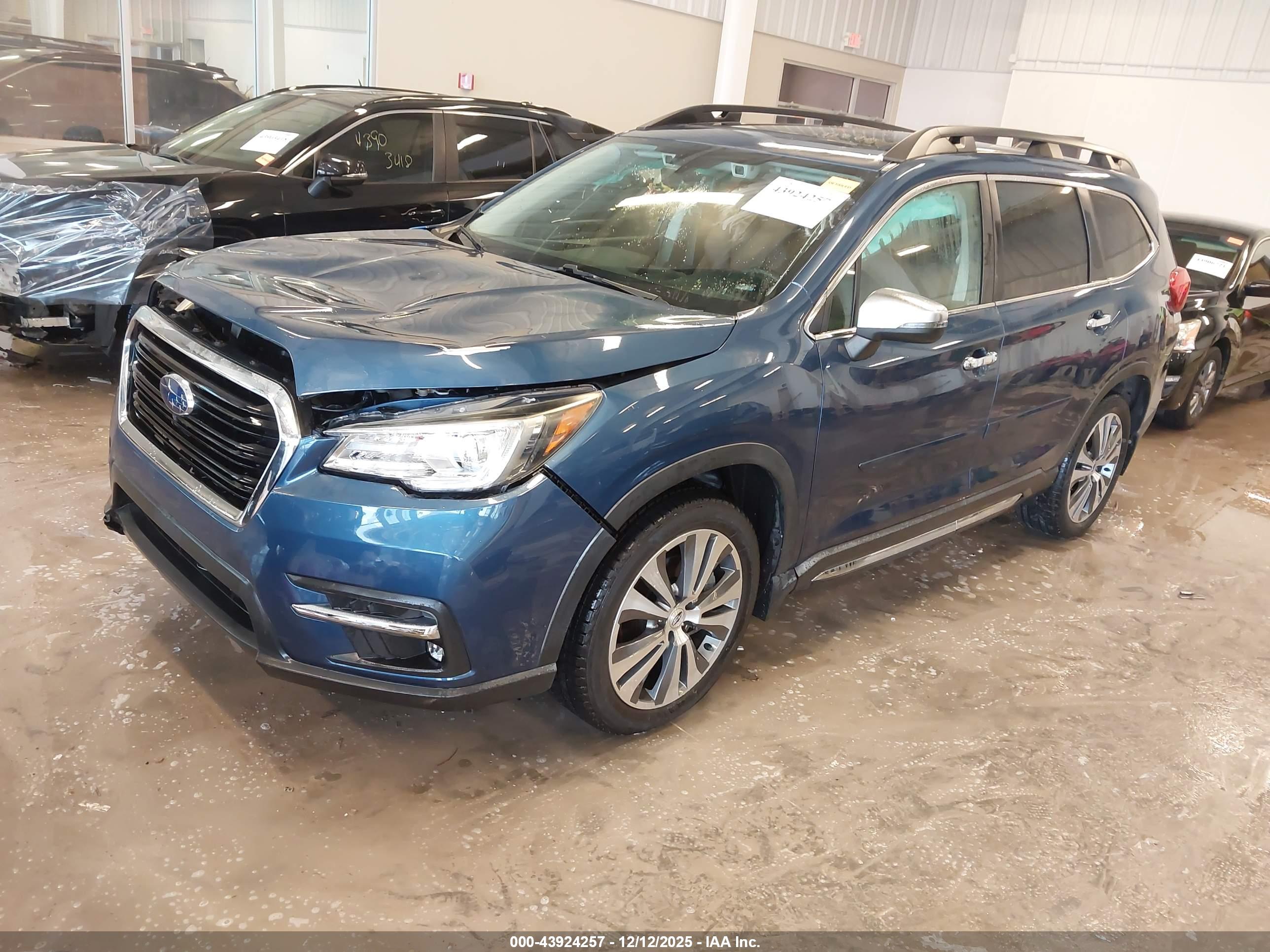 SUBARU ASCENT image 2