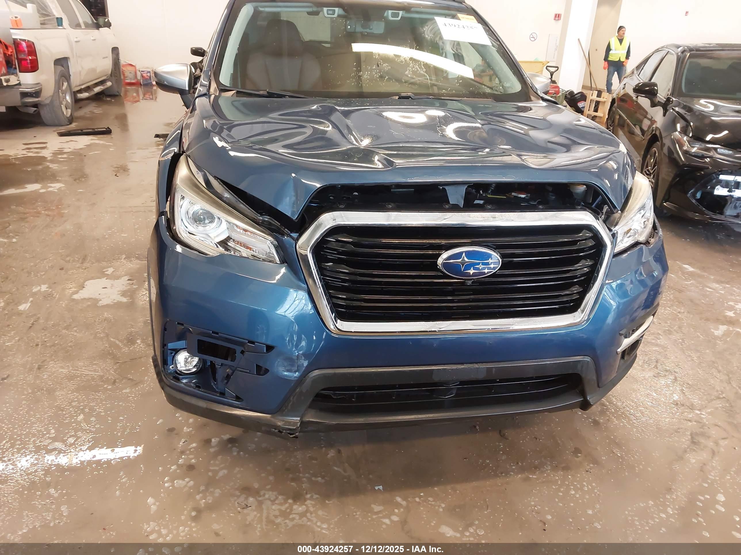 SUBARU ASCENT image 6