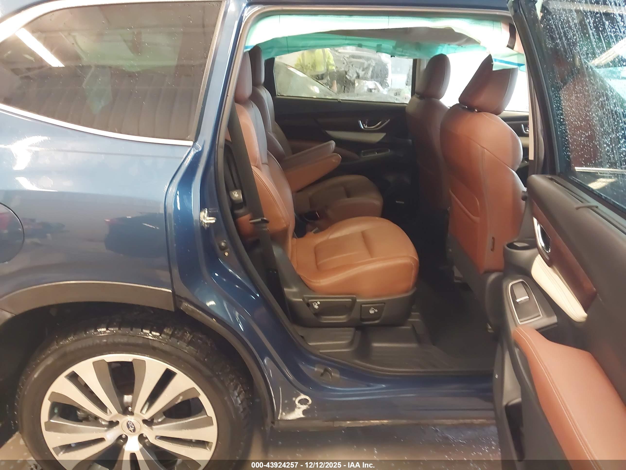 SUBARU ASCENT image 8