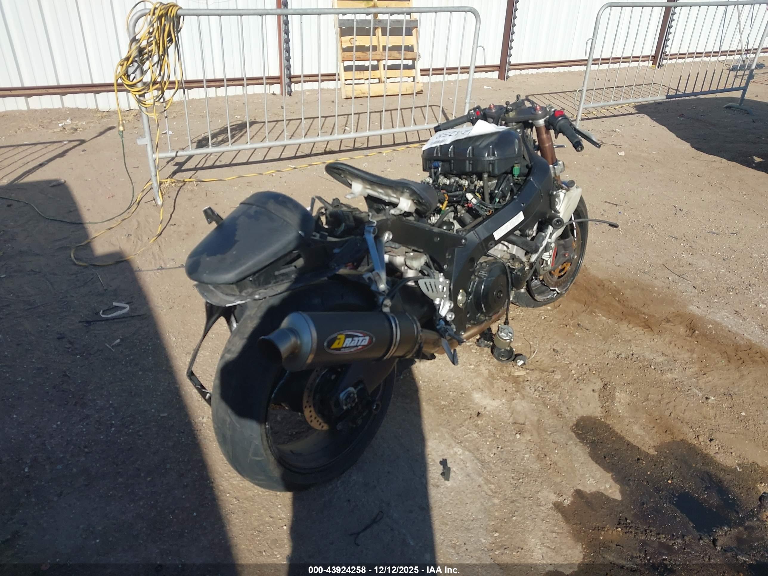 SUZUKI GSX-R1000 image 4