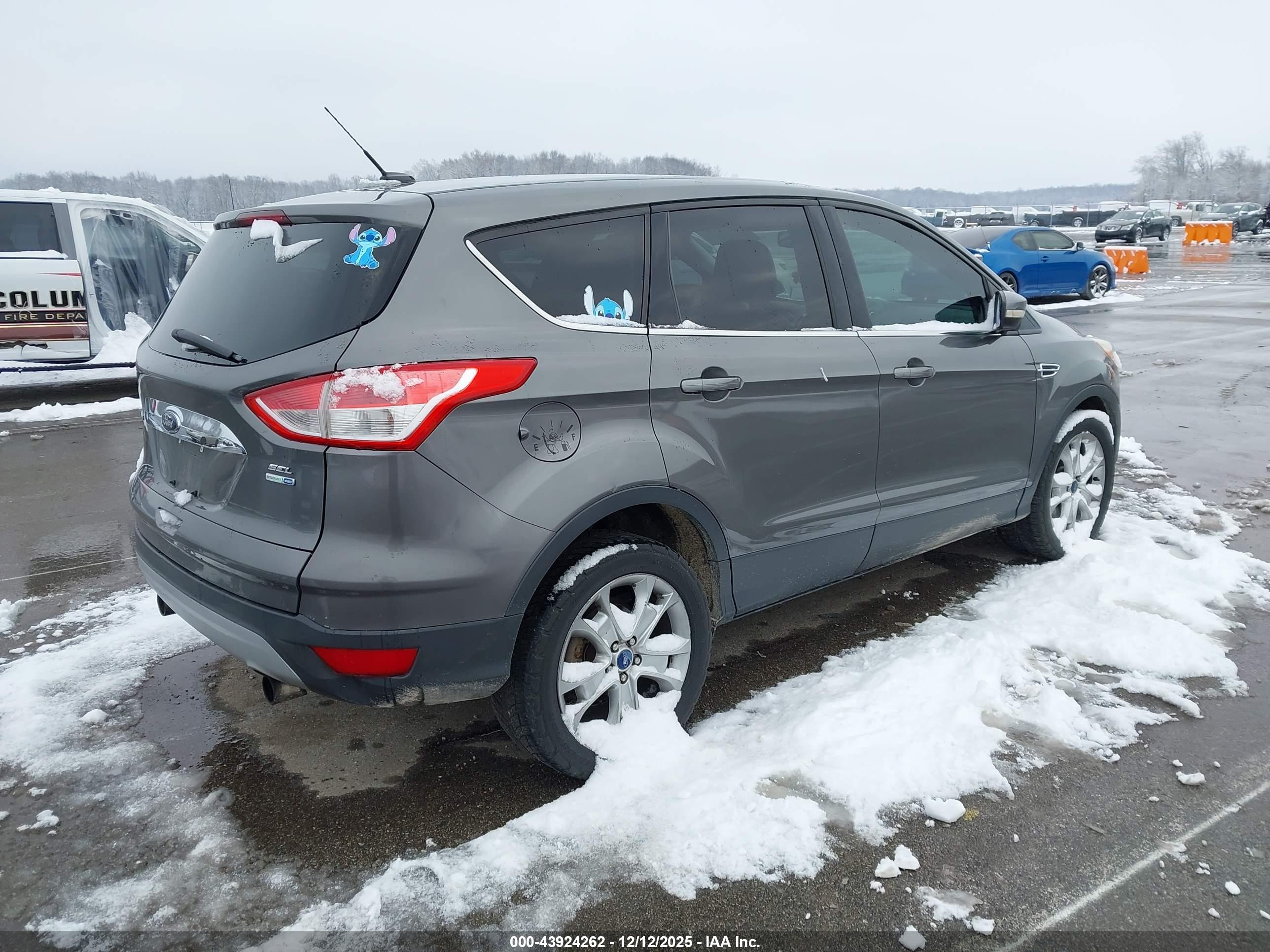FORD ESCAPE image 4