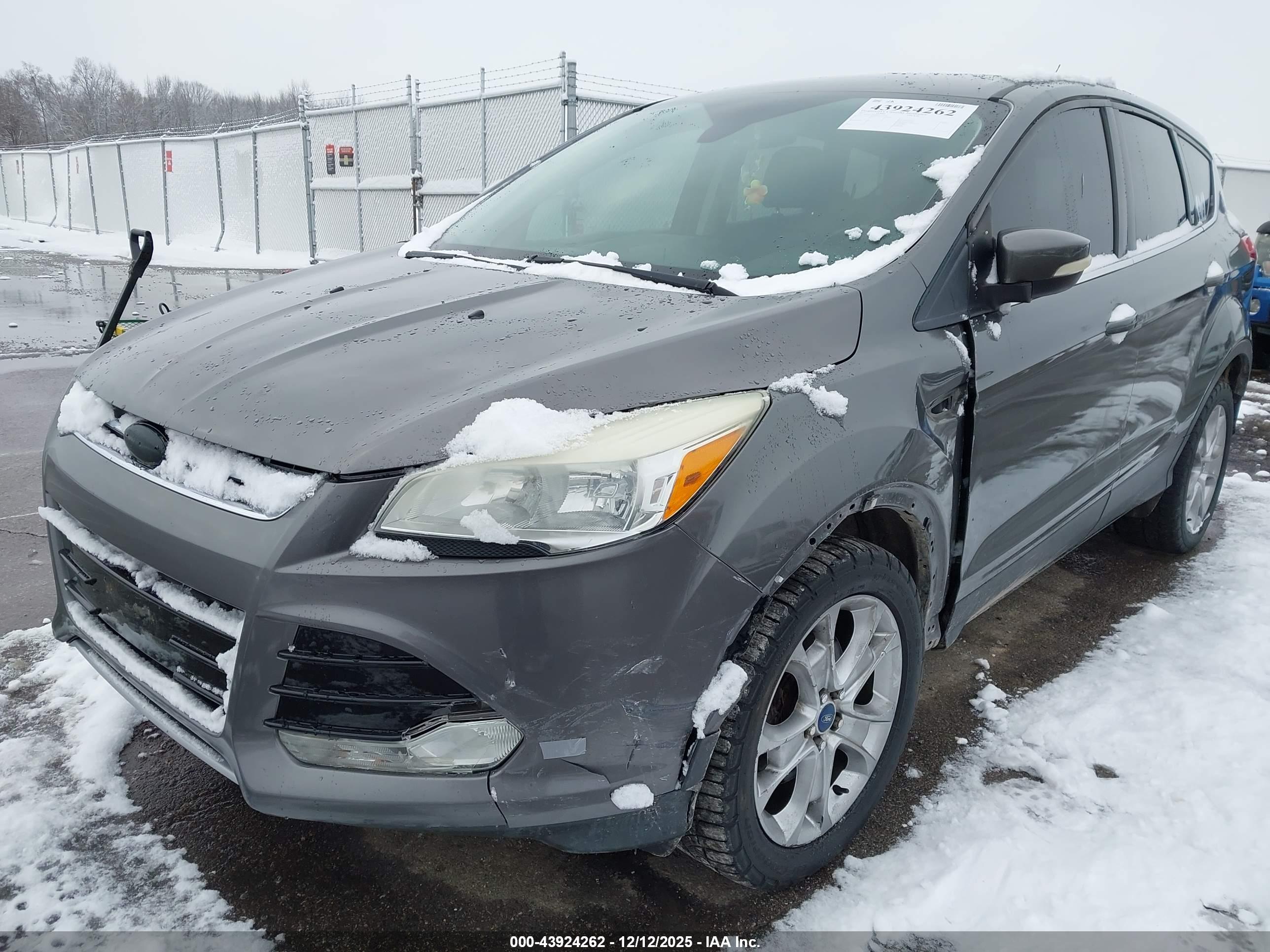 FORD ESCAPE image 6