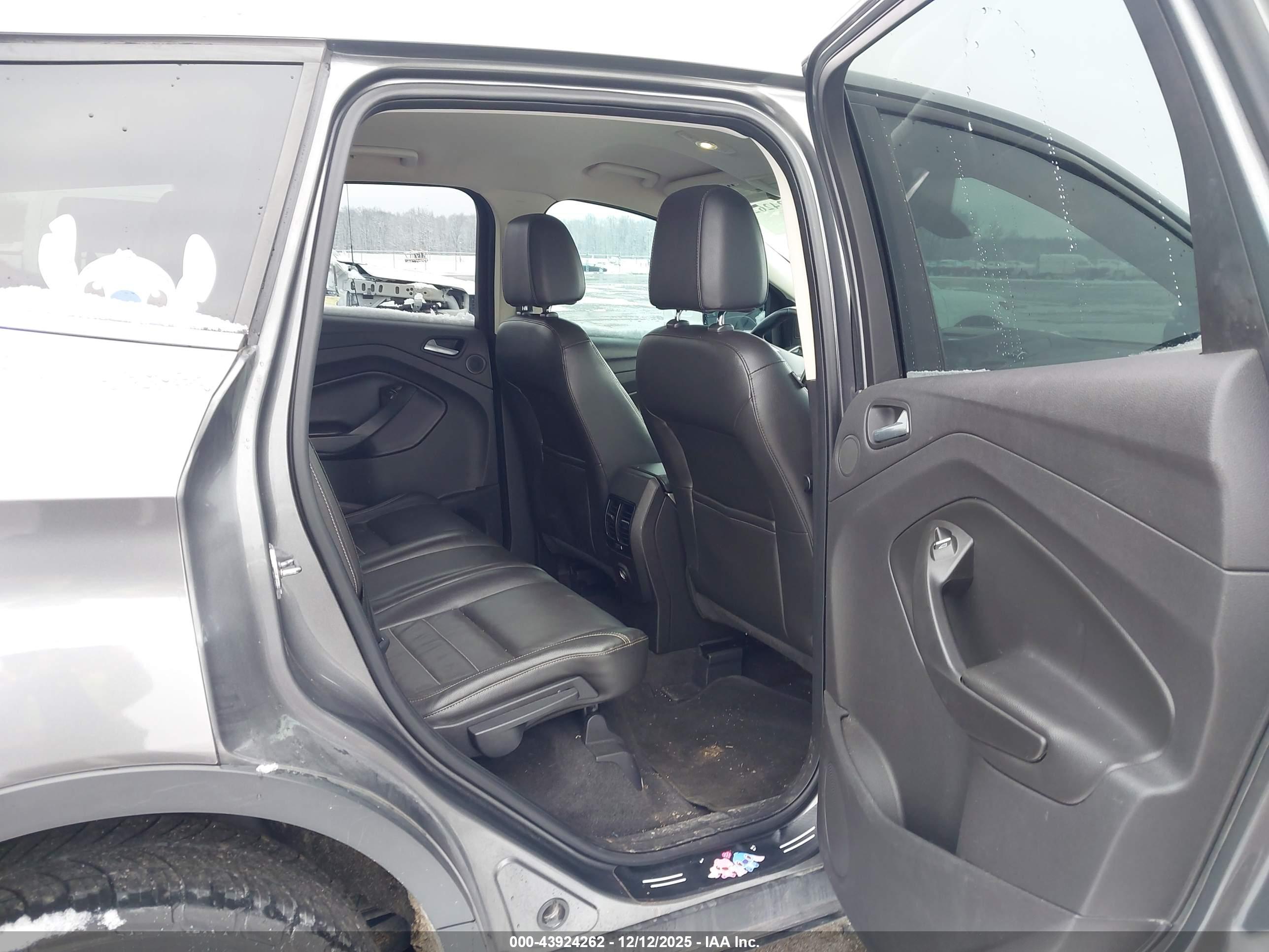 FORD ESCAPE image 8
