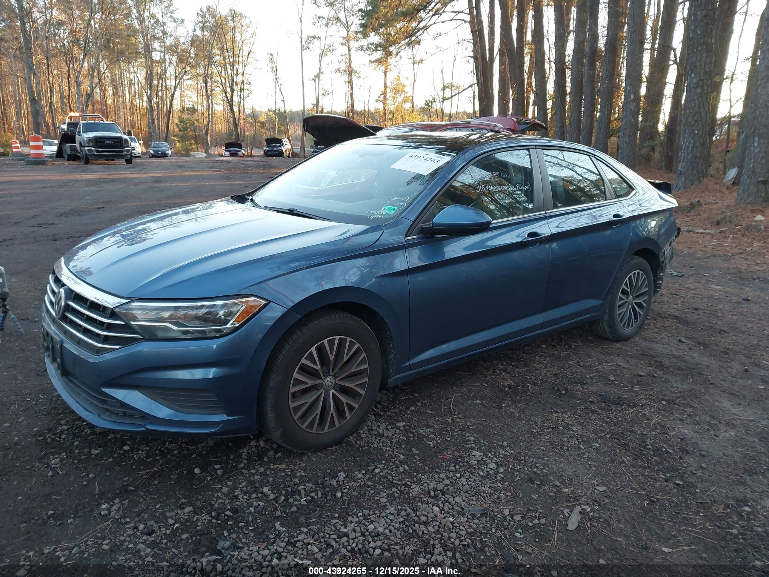 VOLKSWAGEN JETTA image 2