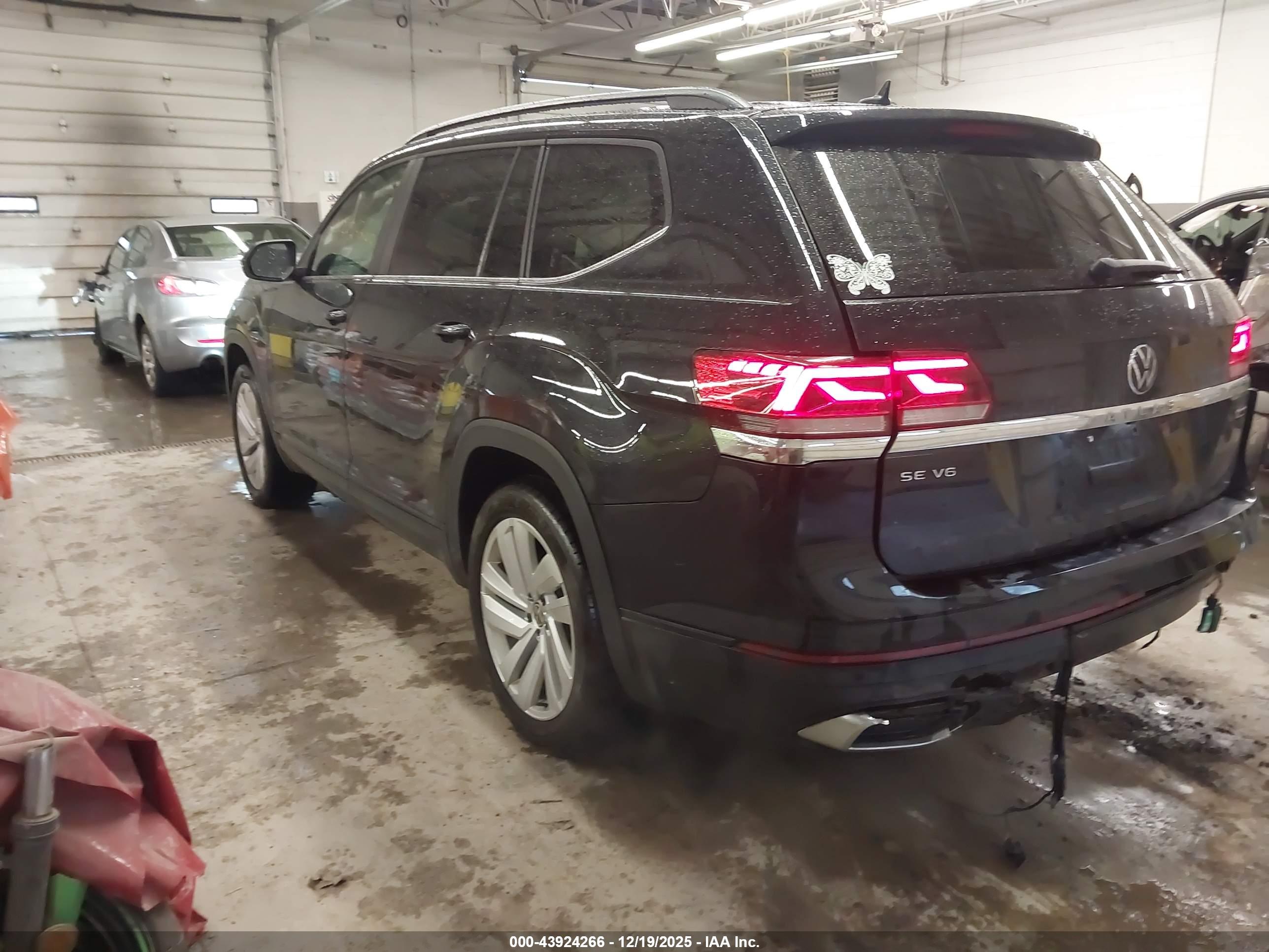 VOLKSWAGEN ATLAS image 3