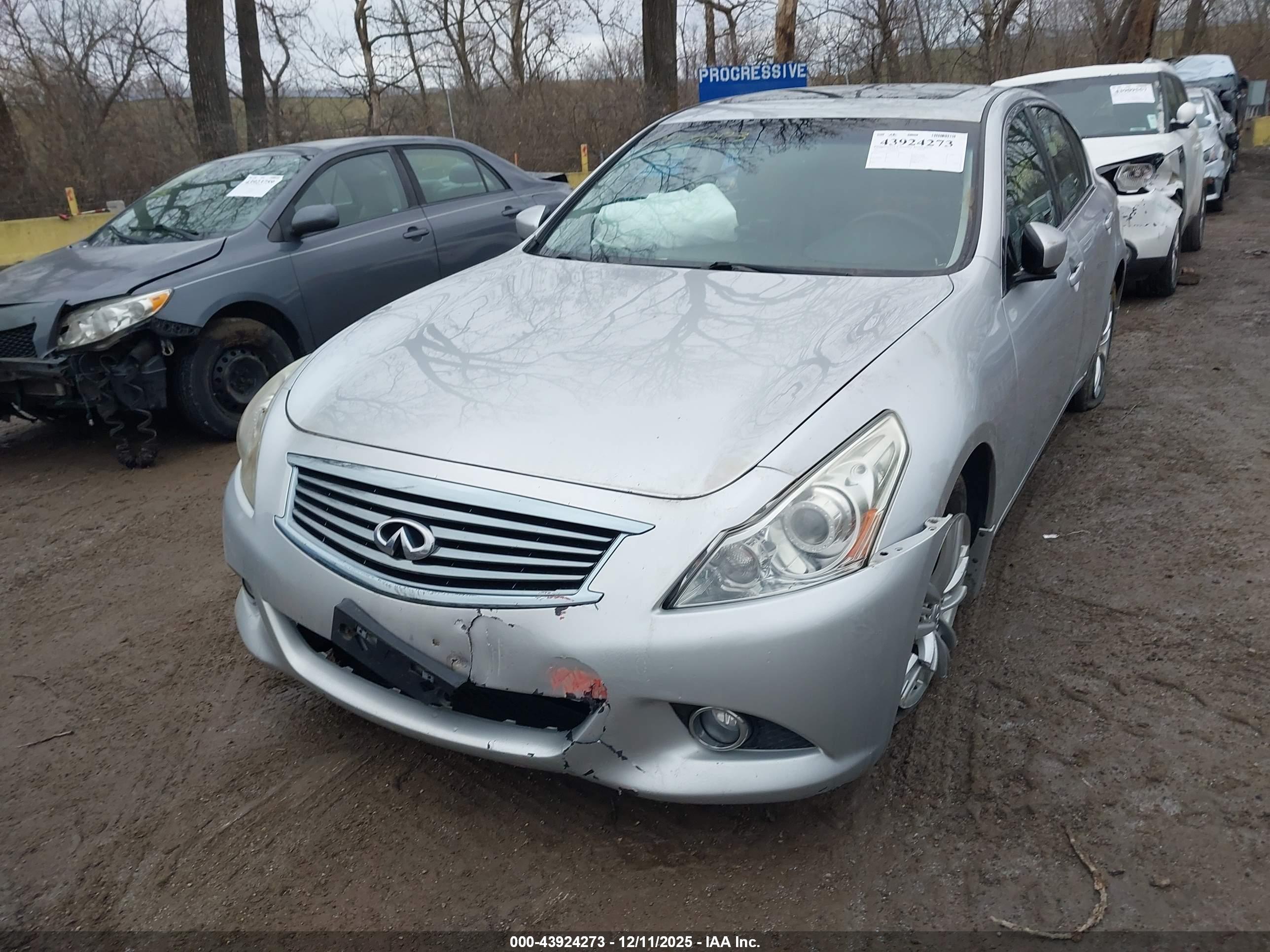 INFINITI G25X image 2