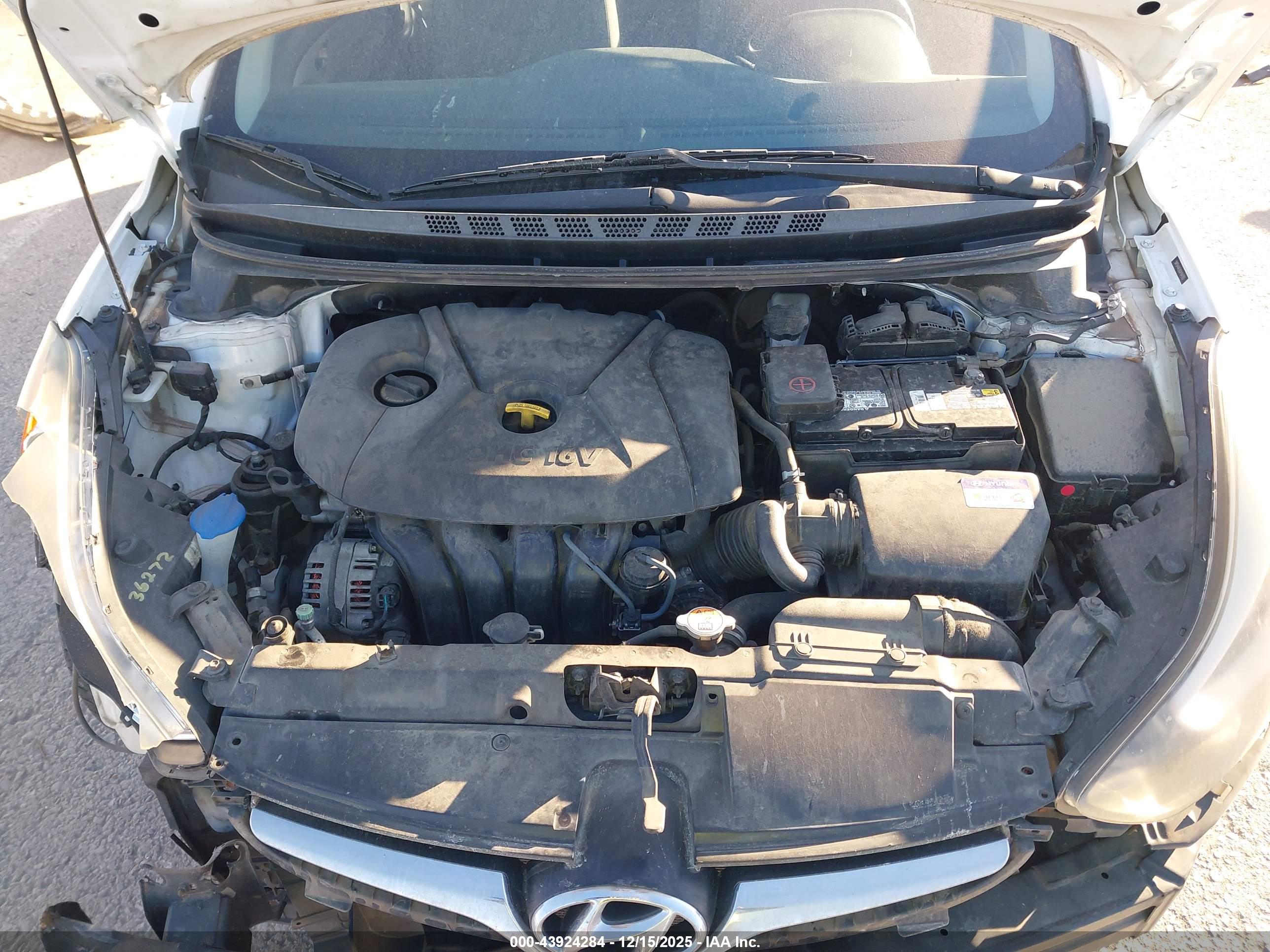 HYUNDAI ELANTRA image 10