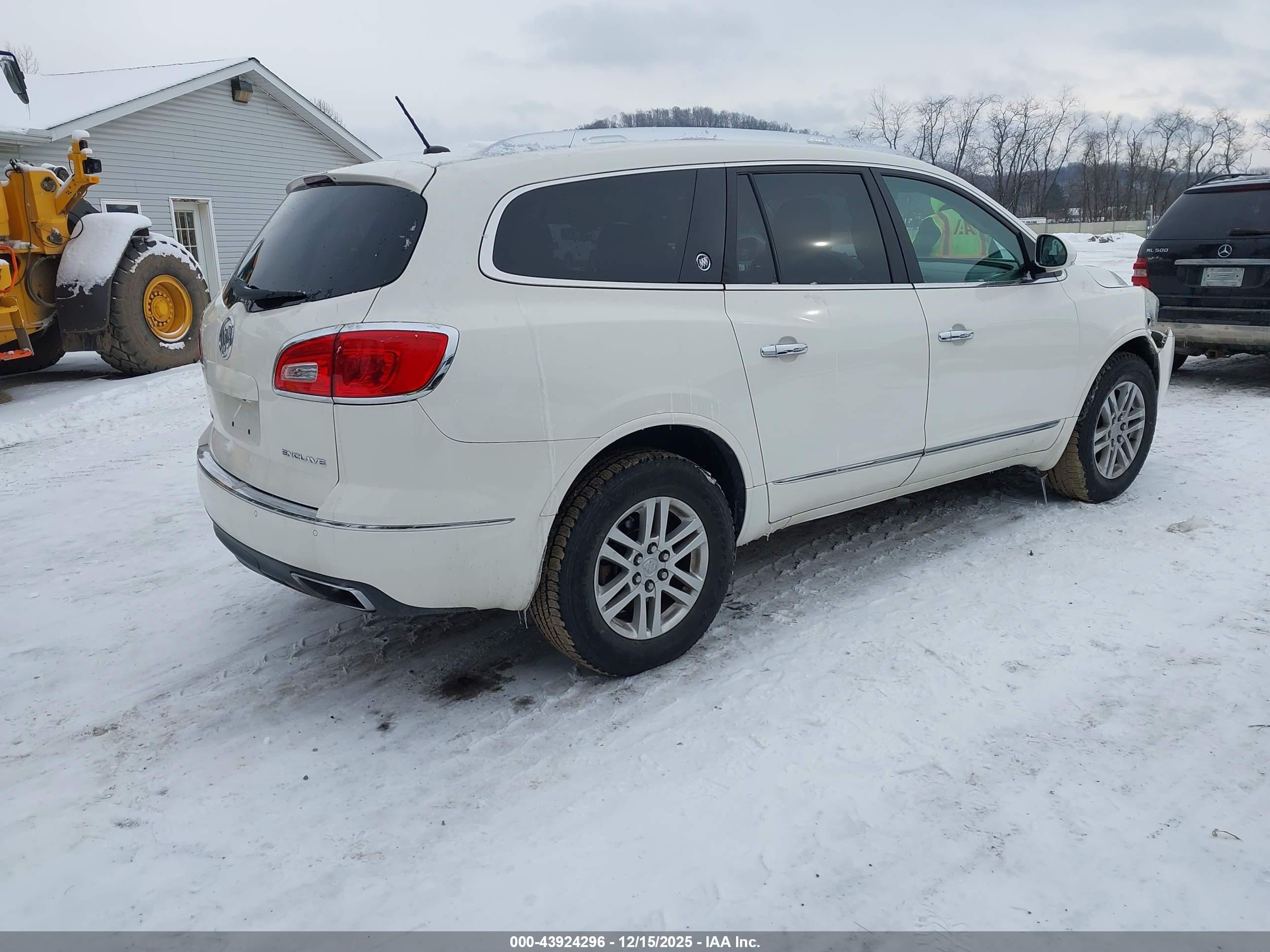 BUICK ENCLAVE image 4