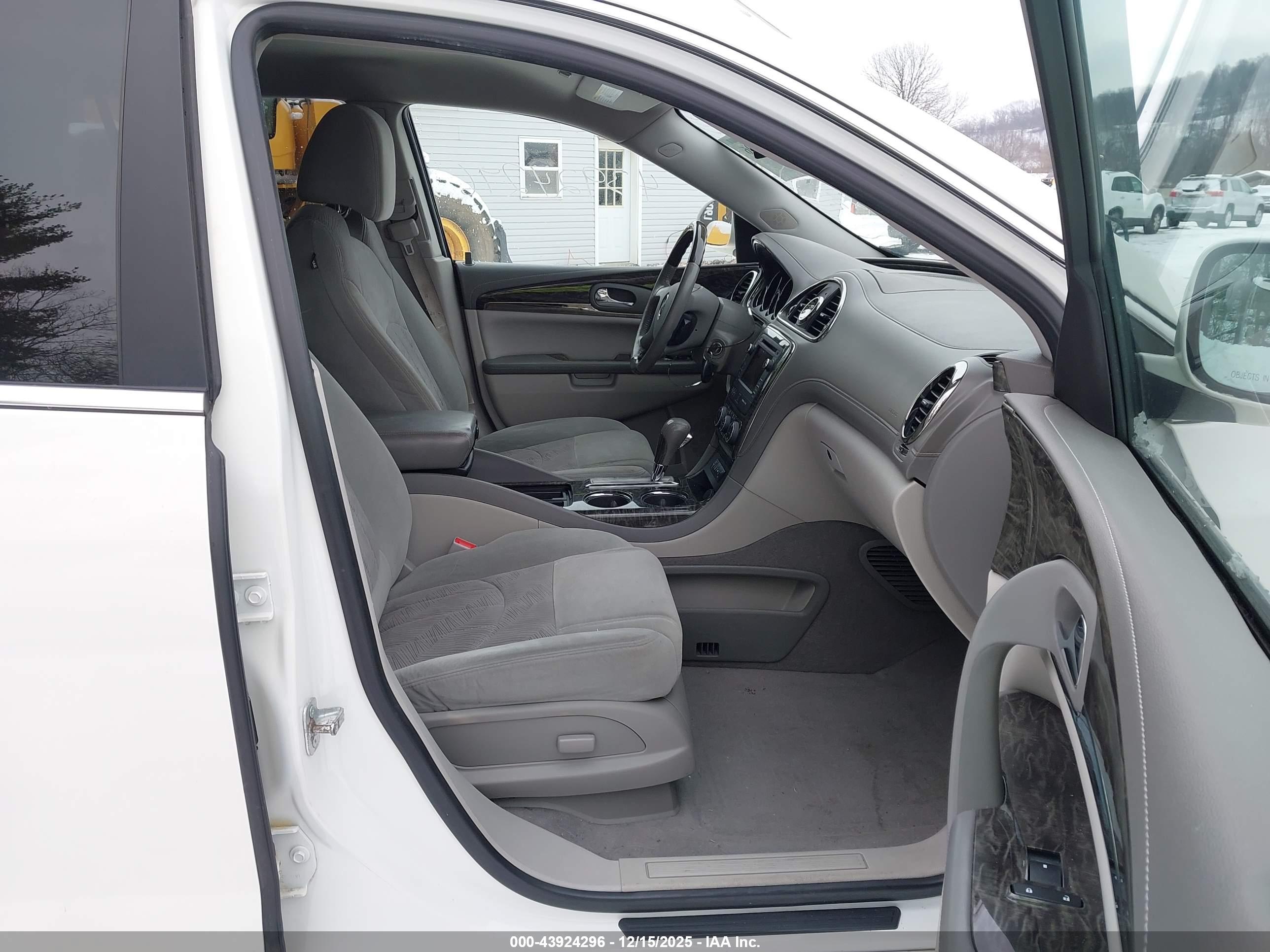 BUICK ENCLAVE image 5