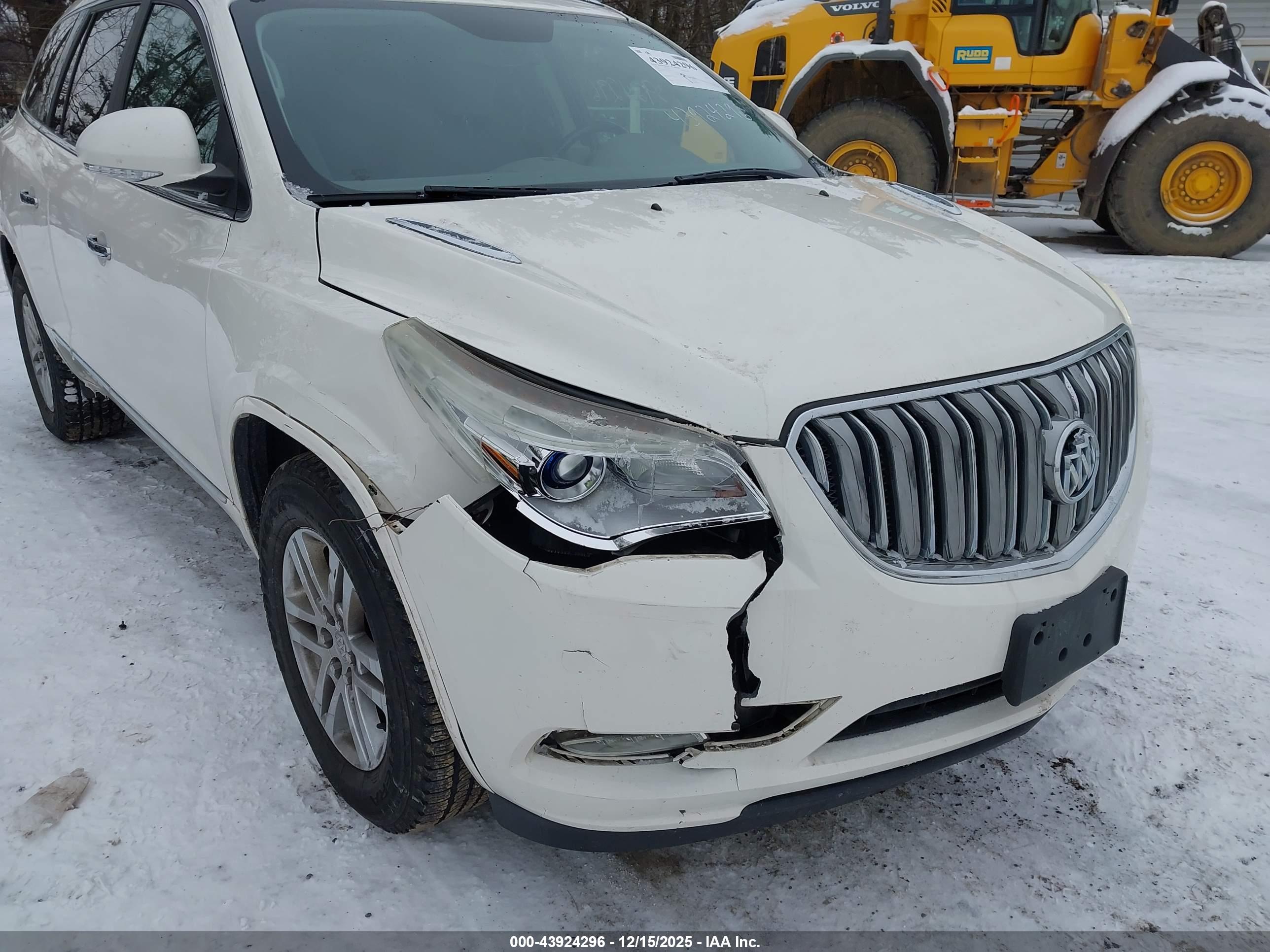 BUICK ENCLAVE image 6