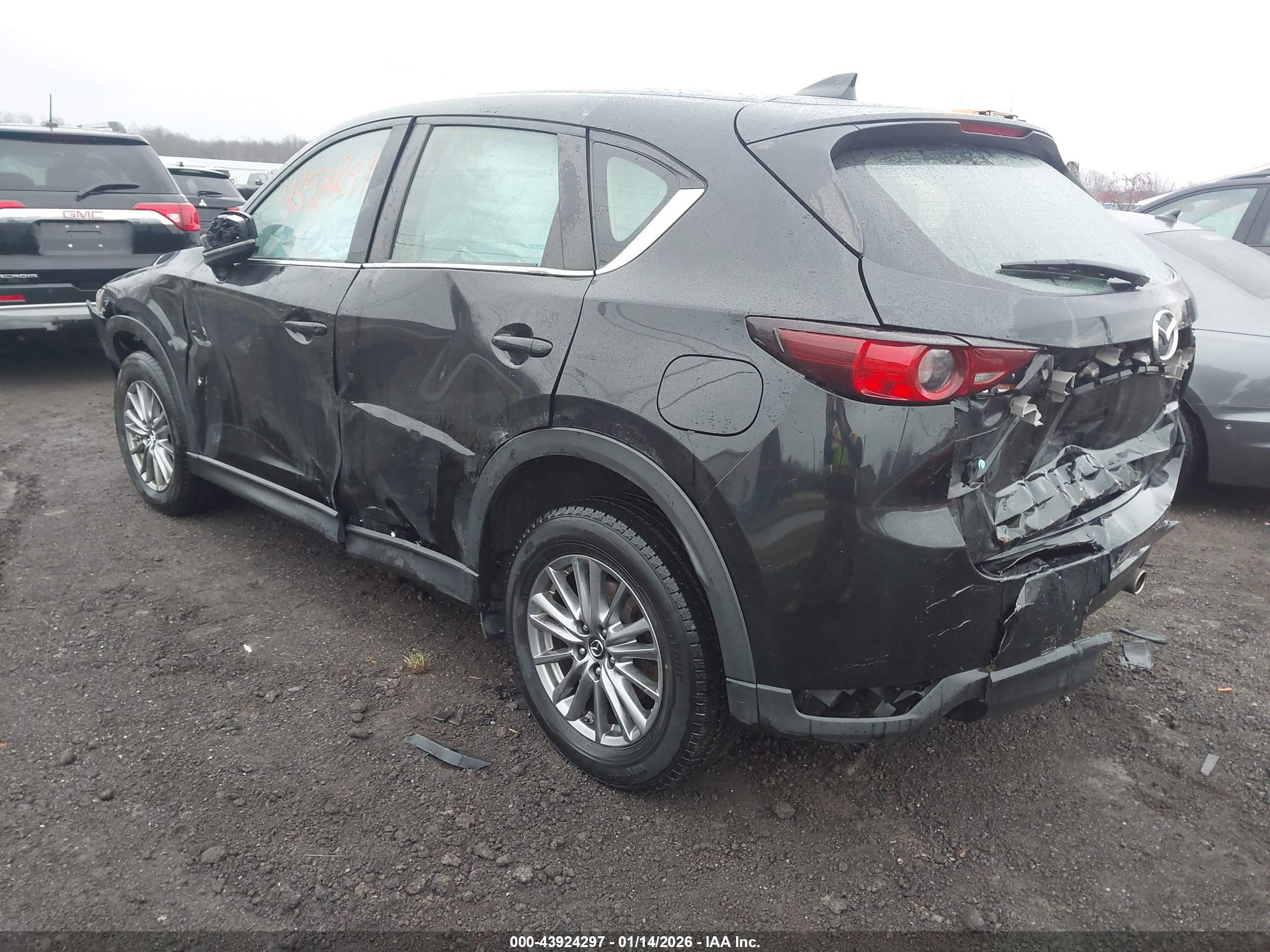 MAZDA CX-5 image 3