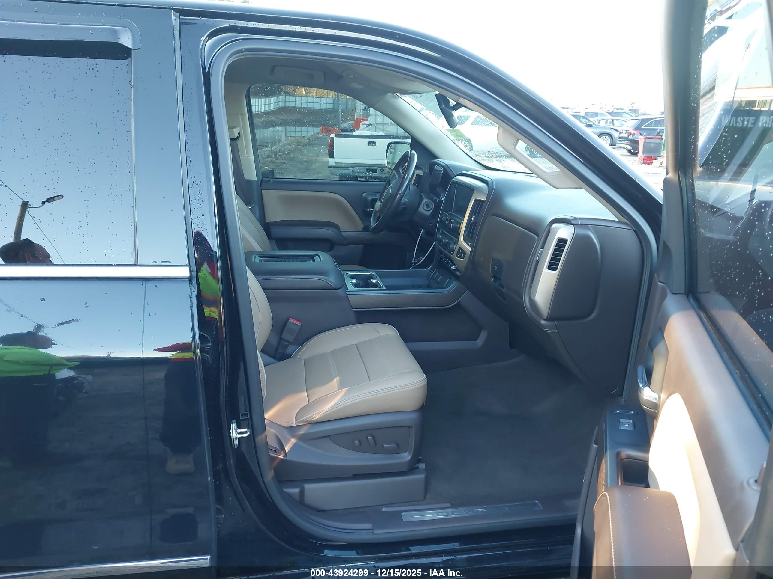 GMC SIERRA image 5