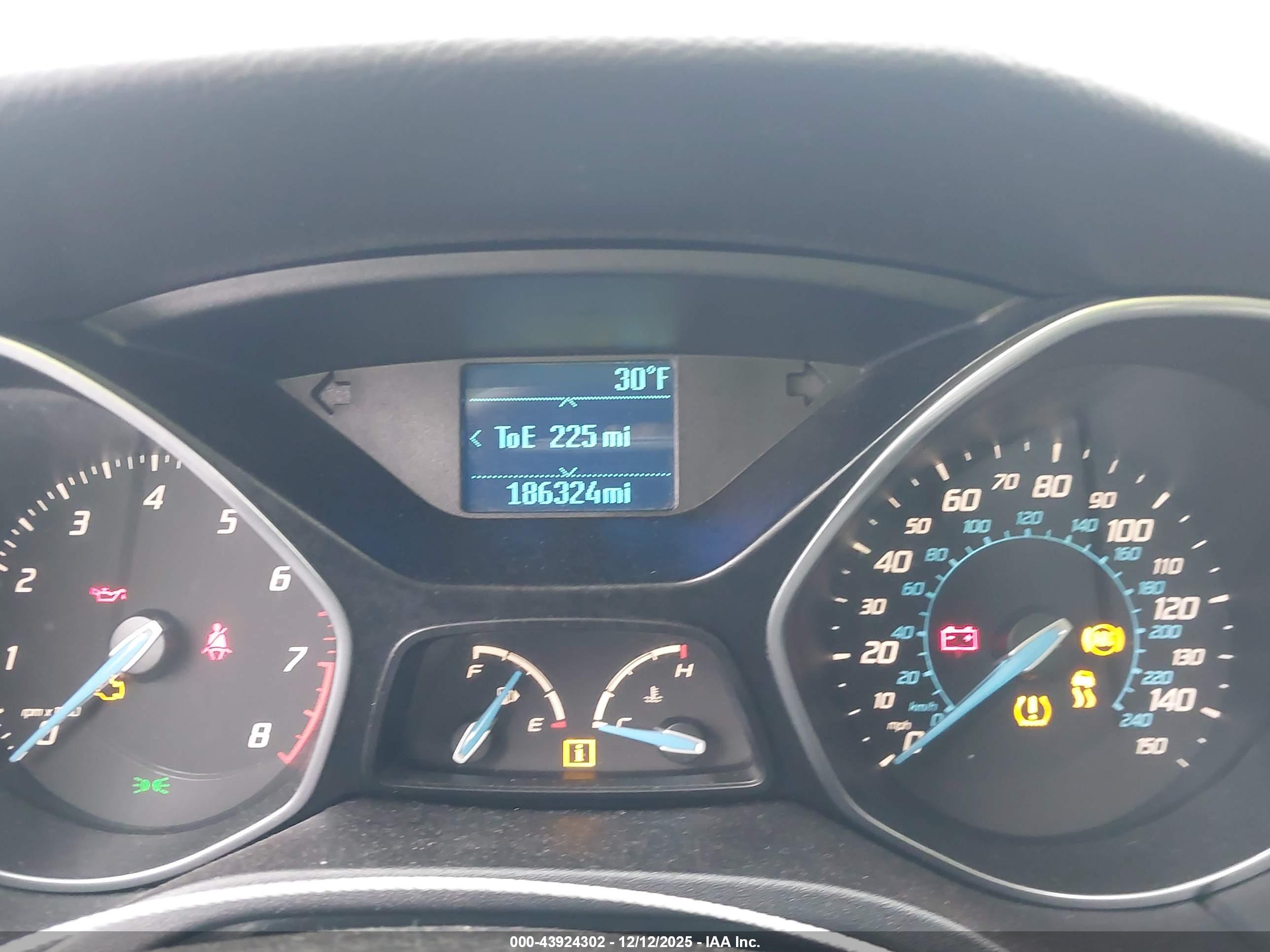 FORD FOCUS image 7