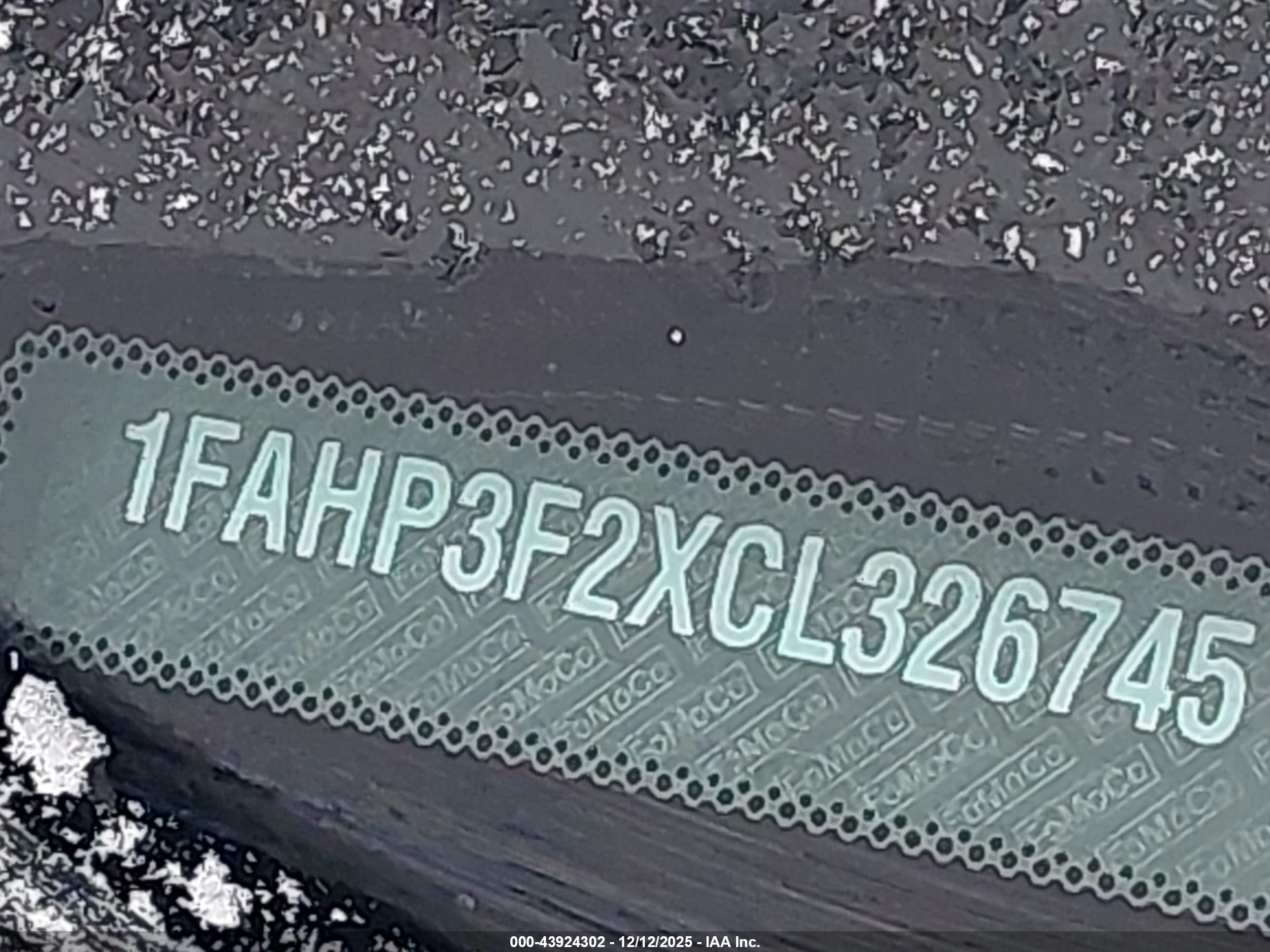 FORD FOCUS image 9