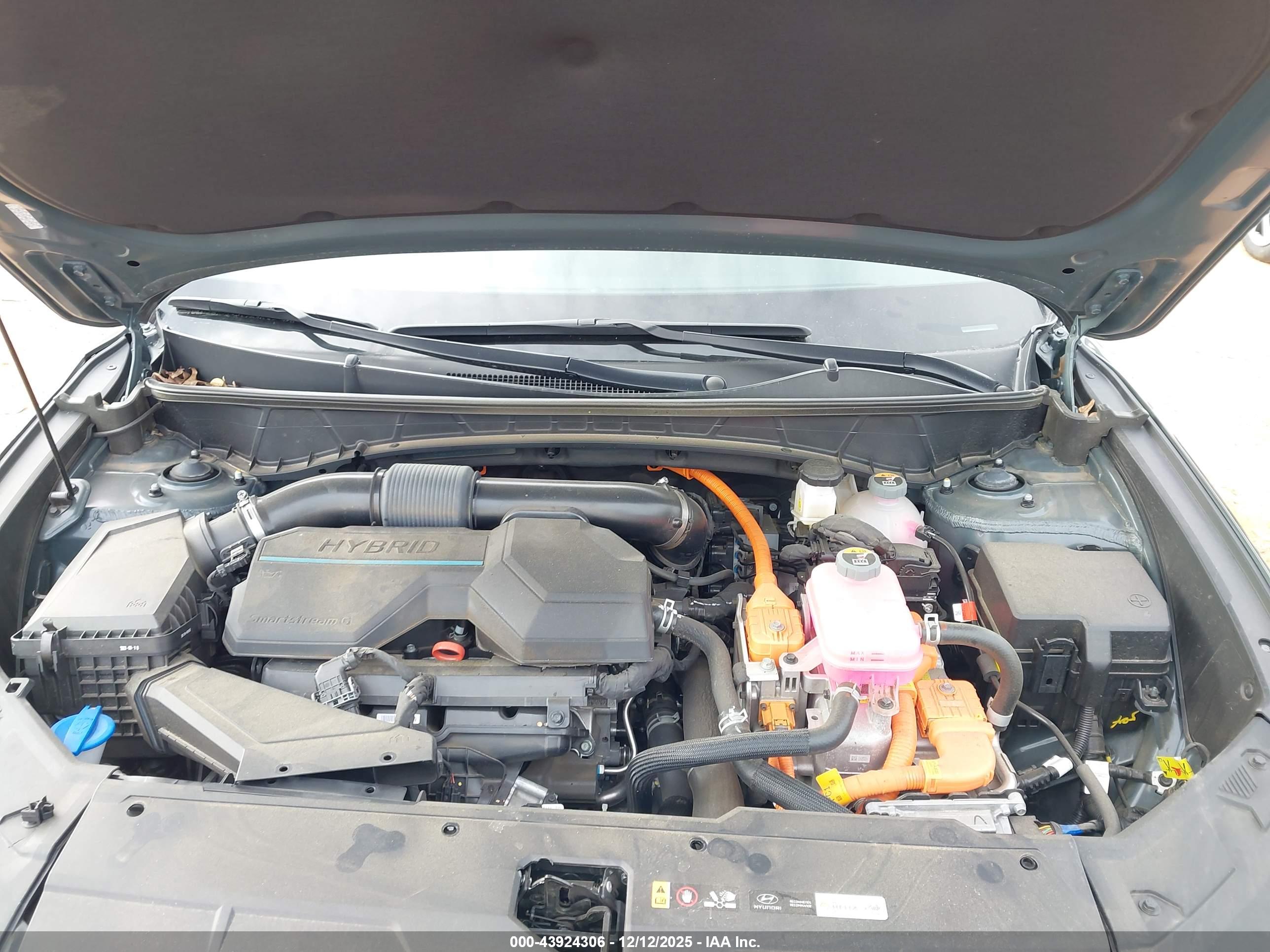 HYUNDAI TUCSON image 10