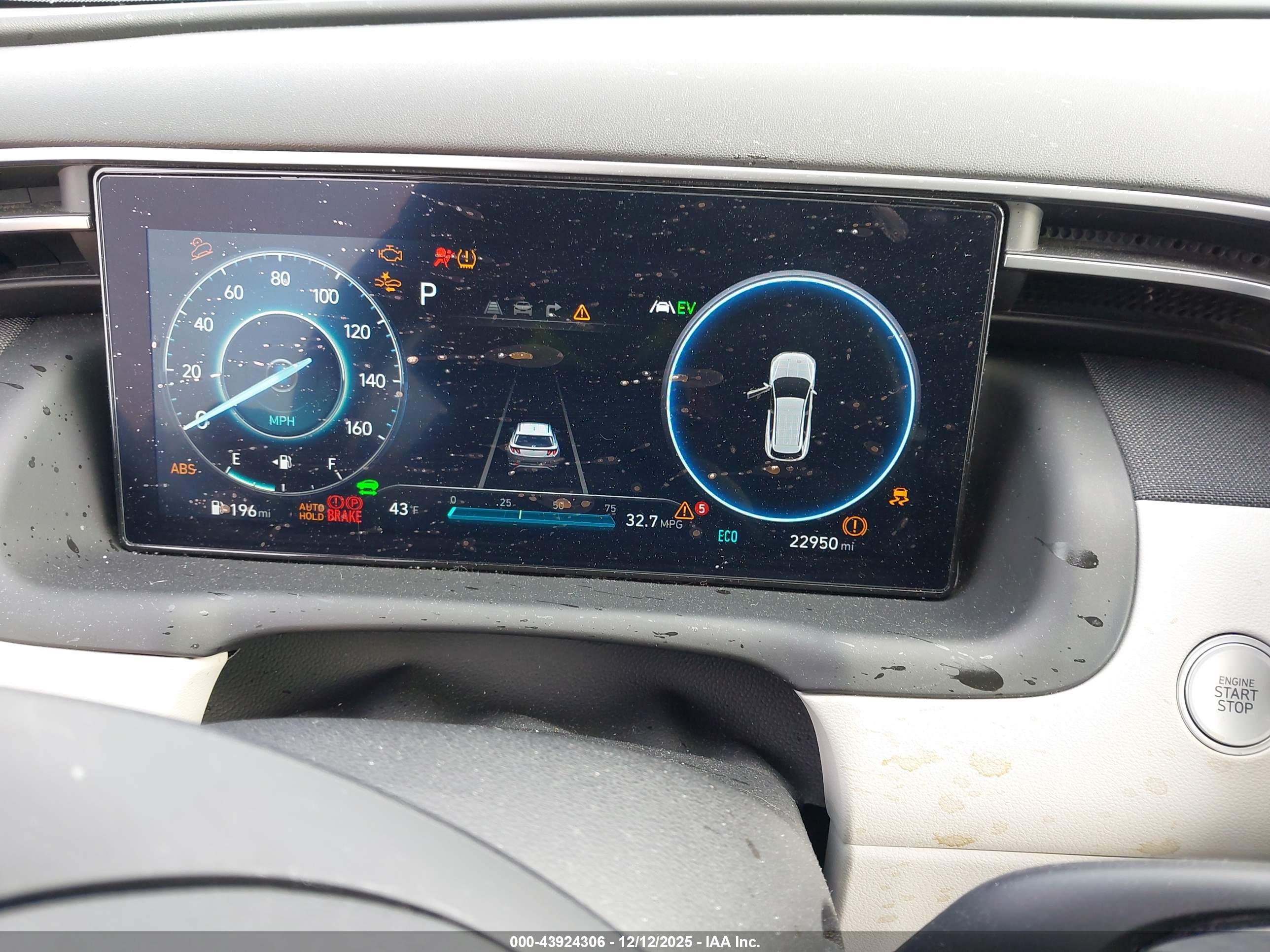 HYUNDAI TUCSON image 7