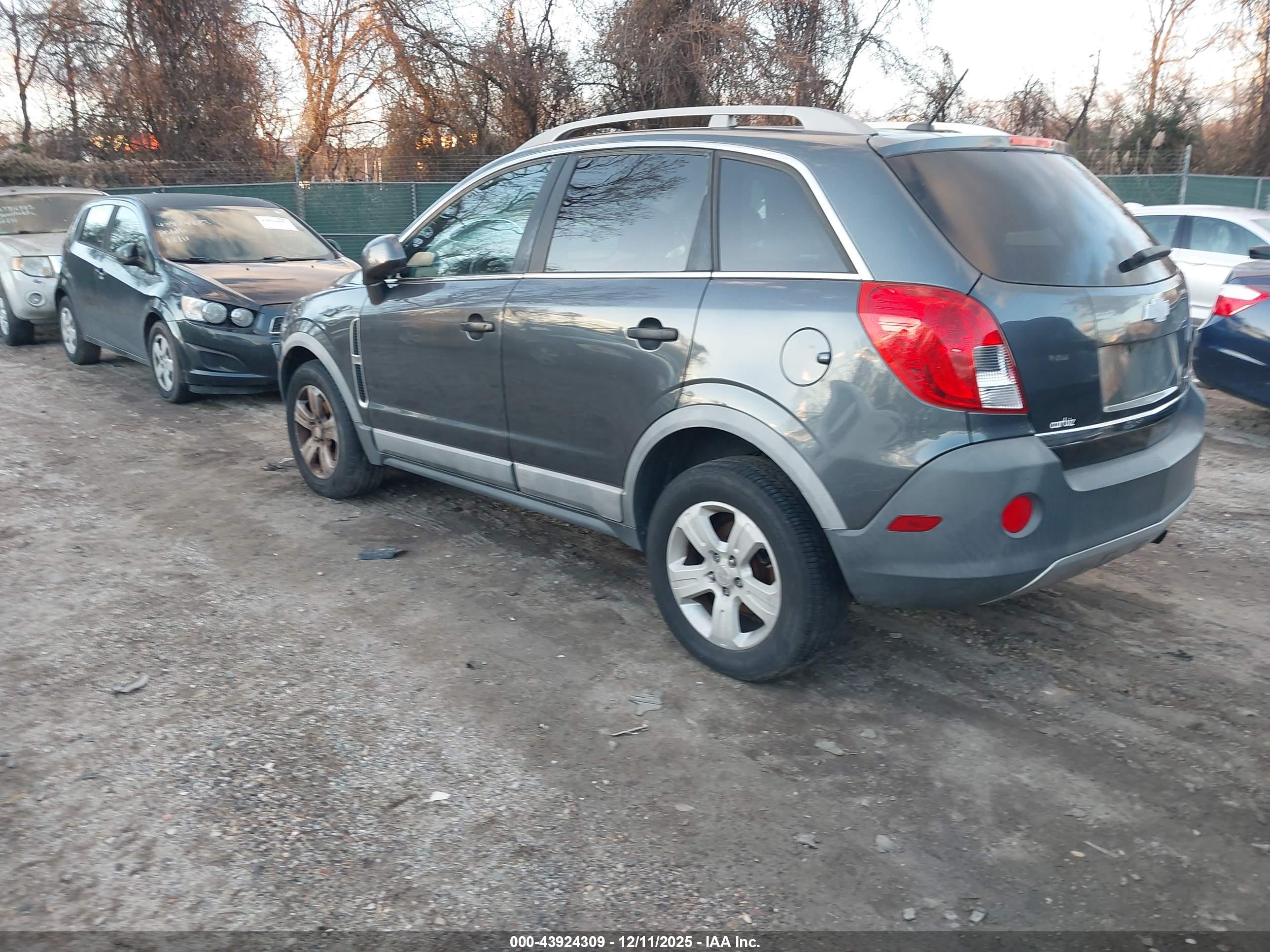 CHEVROLET CAPTIVA image 3