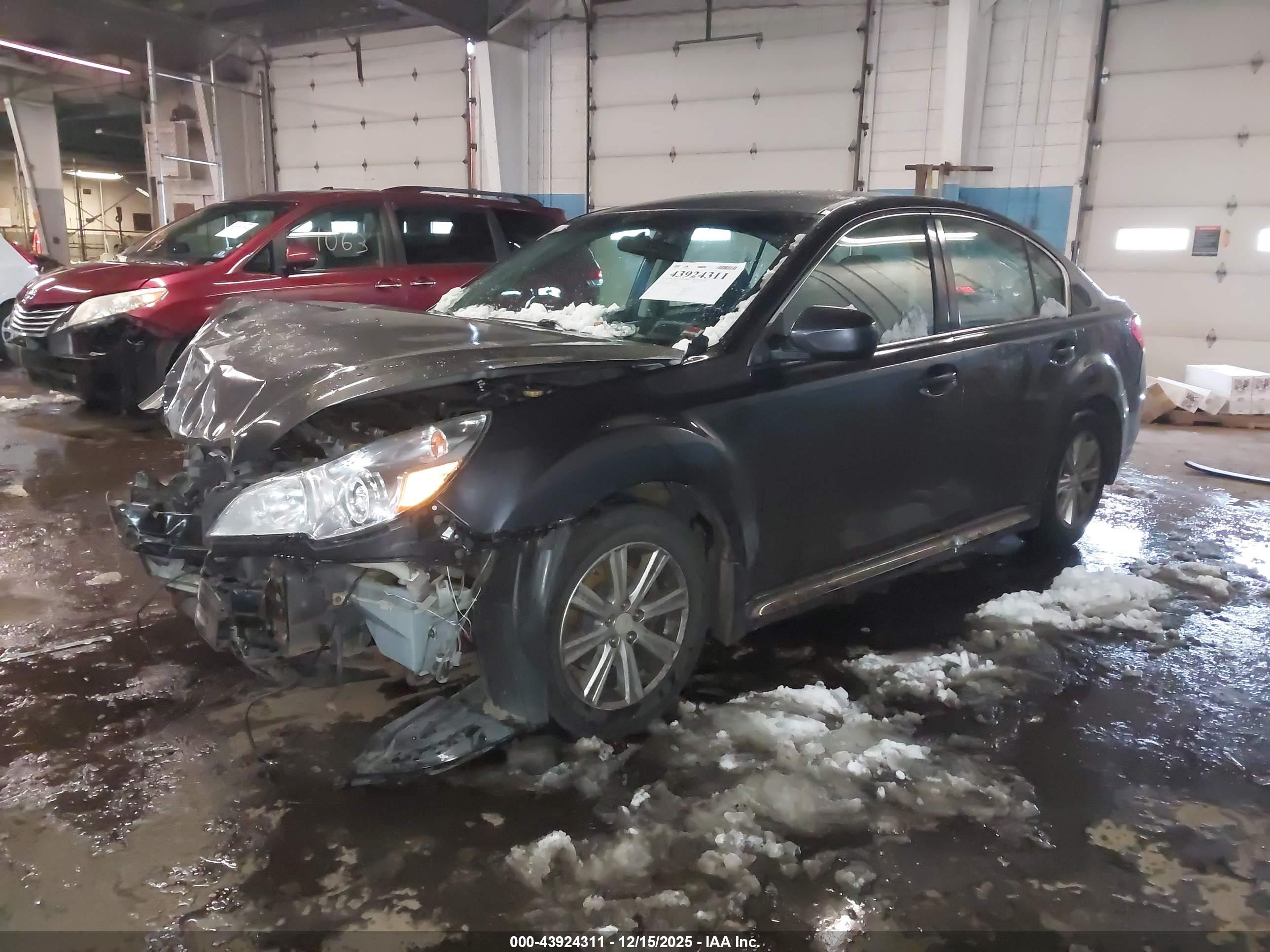 SUBARU LEGACY image 2