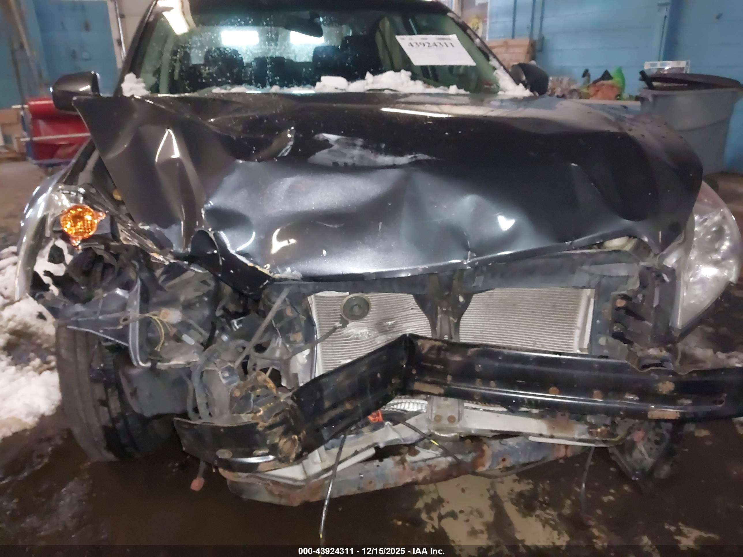 SUBARU LEGACY image 6