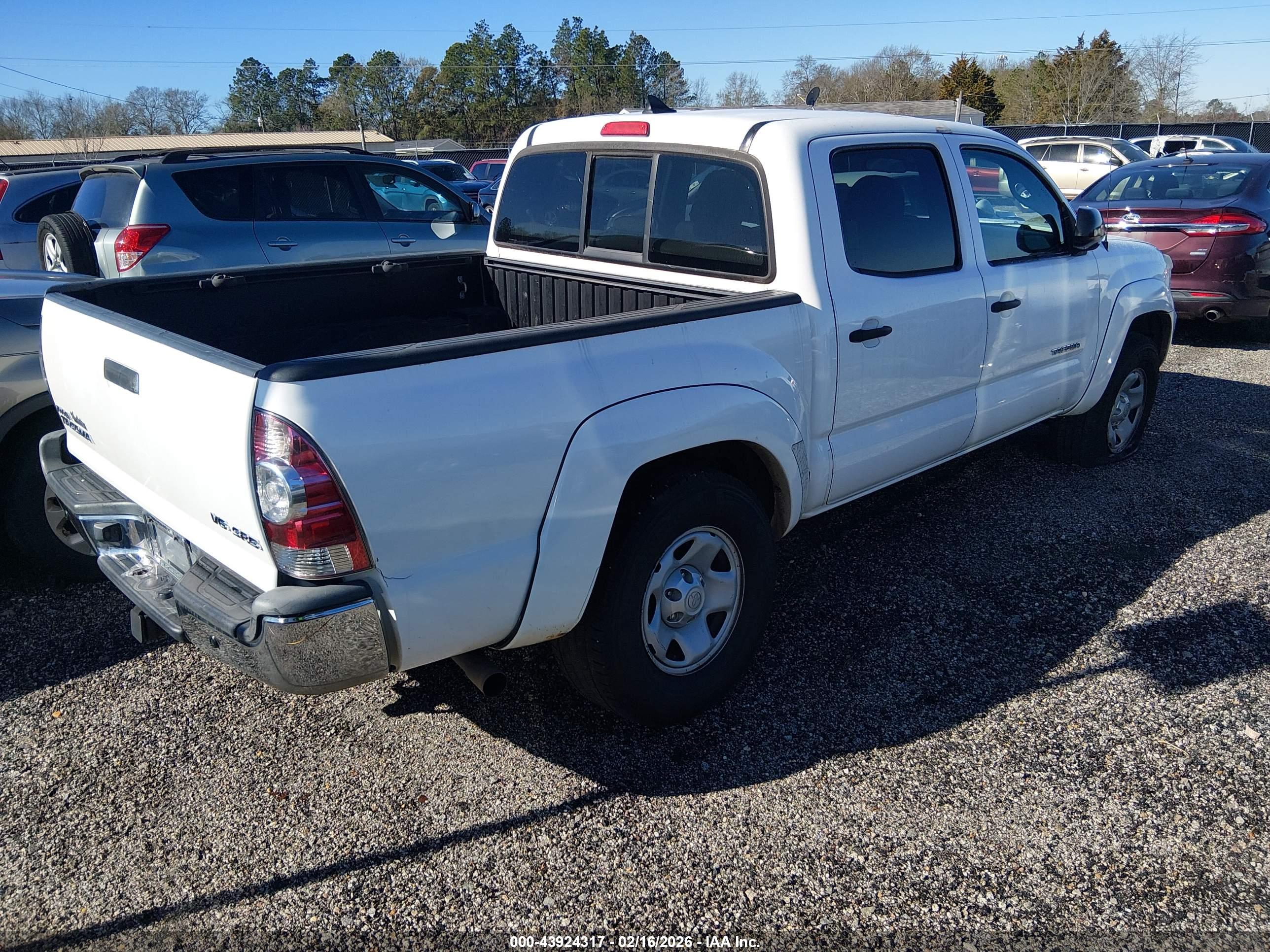 TOYOTA TACOMA image 4