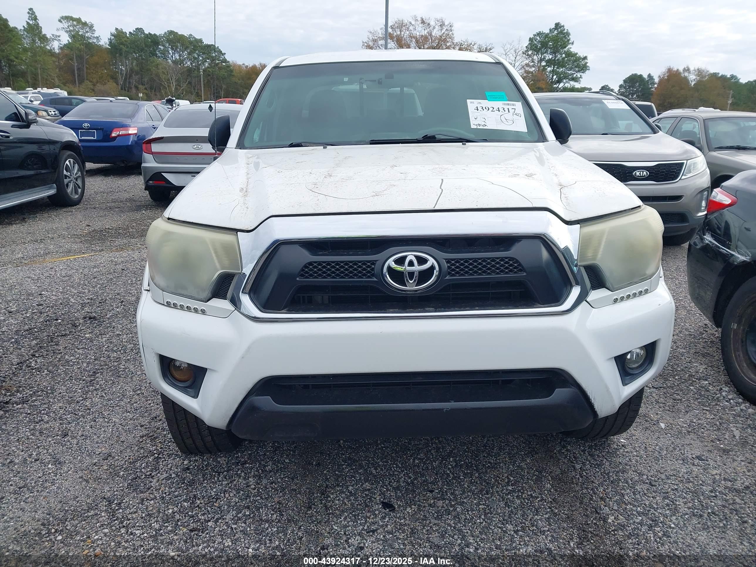 TOYOTA TACOMA image 6